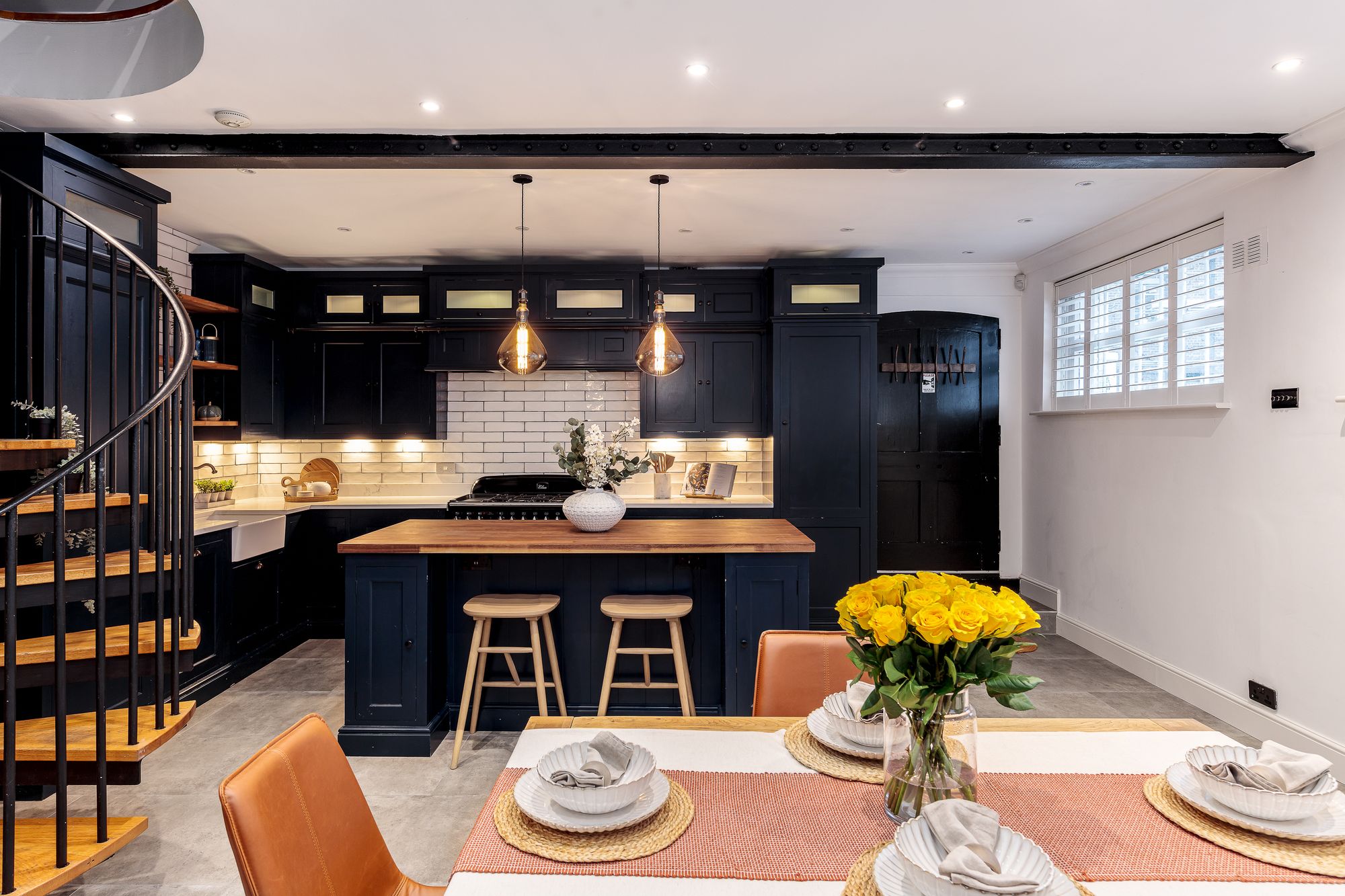 4 bedroom terraced house for sale 0
