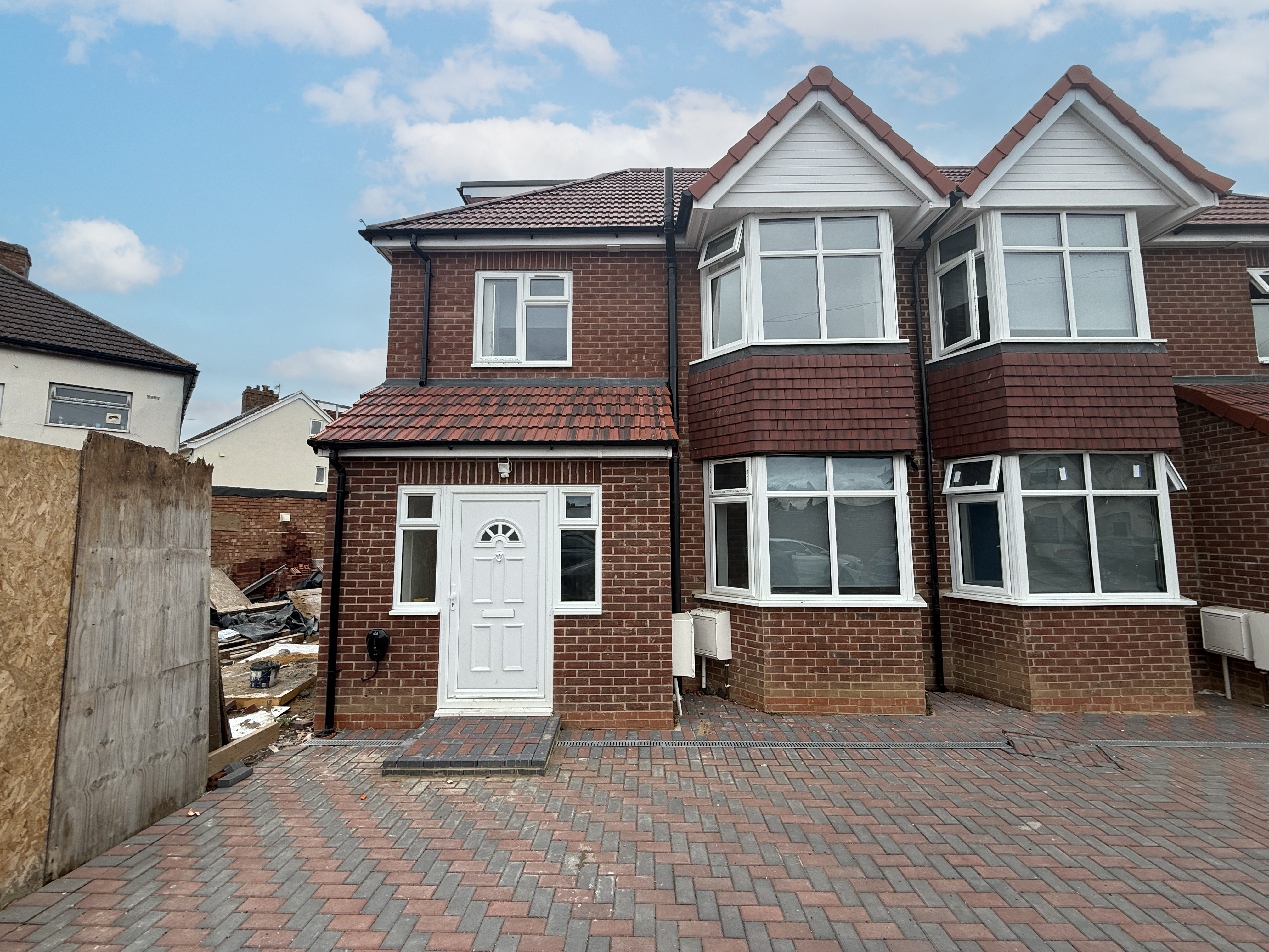 2a, Dorset Waye, Hounslow photo 2