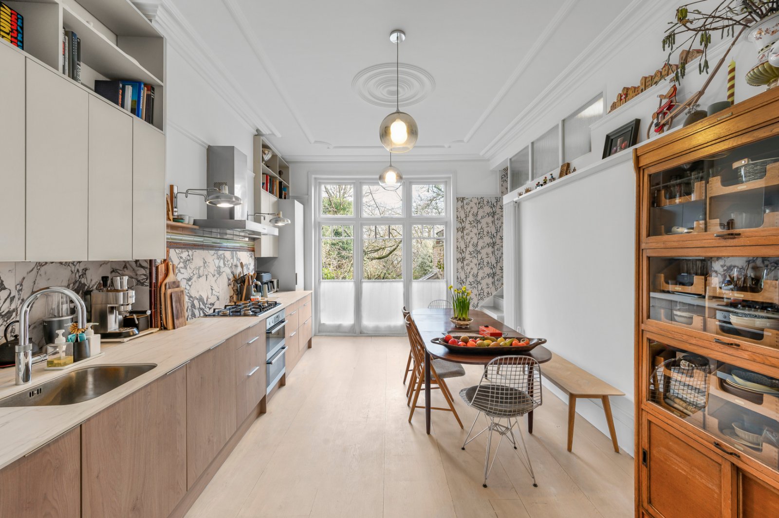 5 bedroom property for sale 0