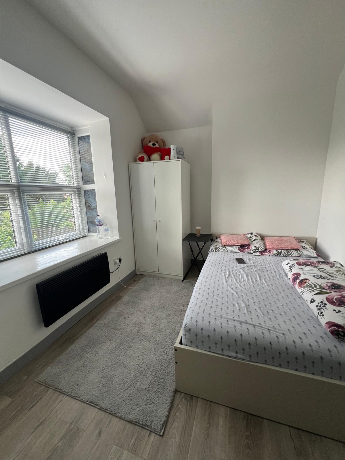 94, Fruen Road, Feltham, London photo 5