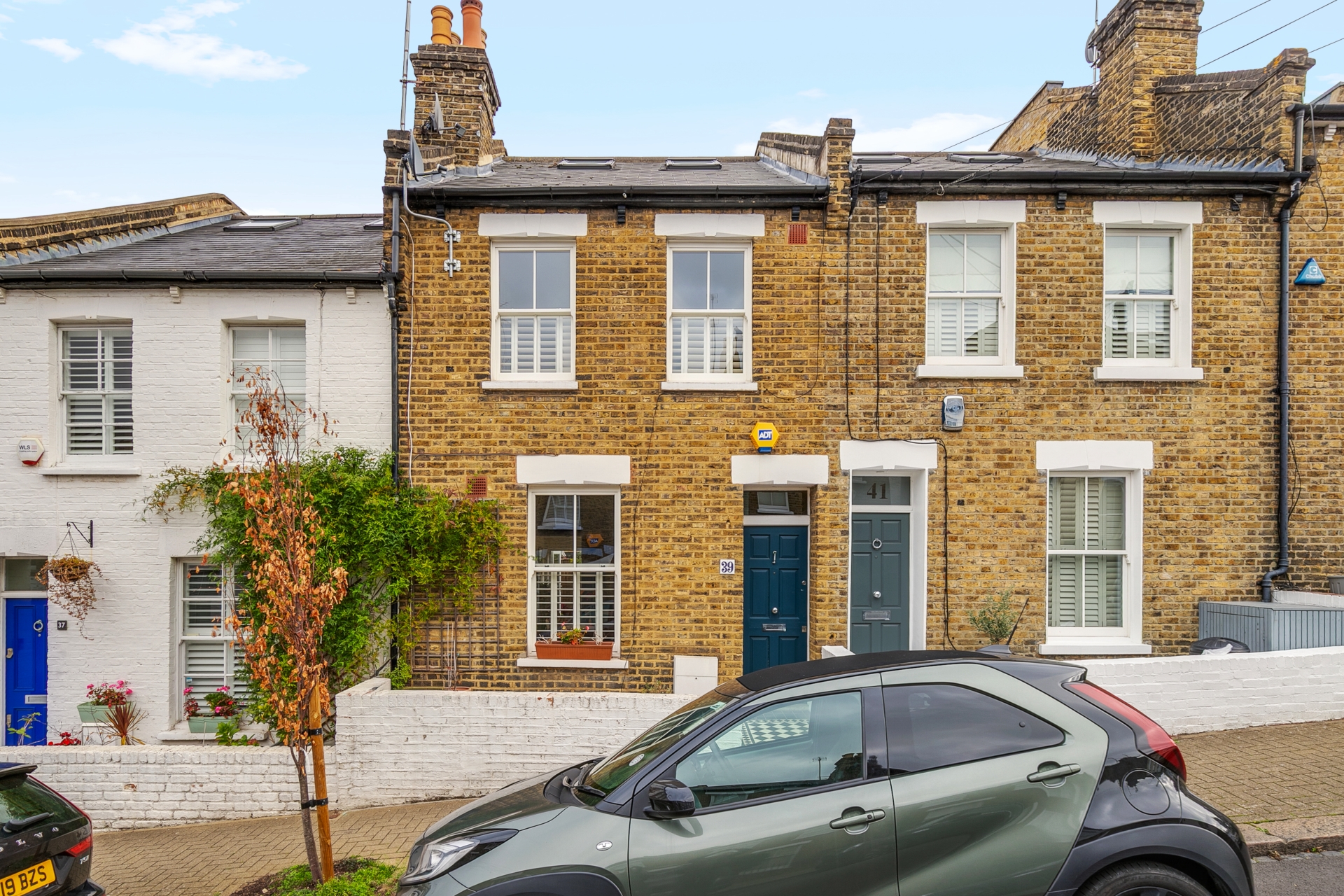 5 bedroom terraced house for sale