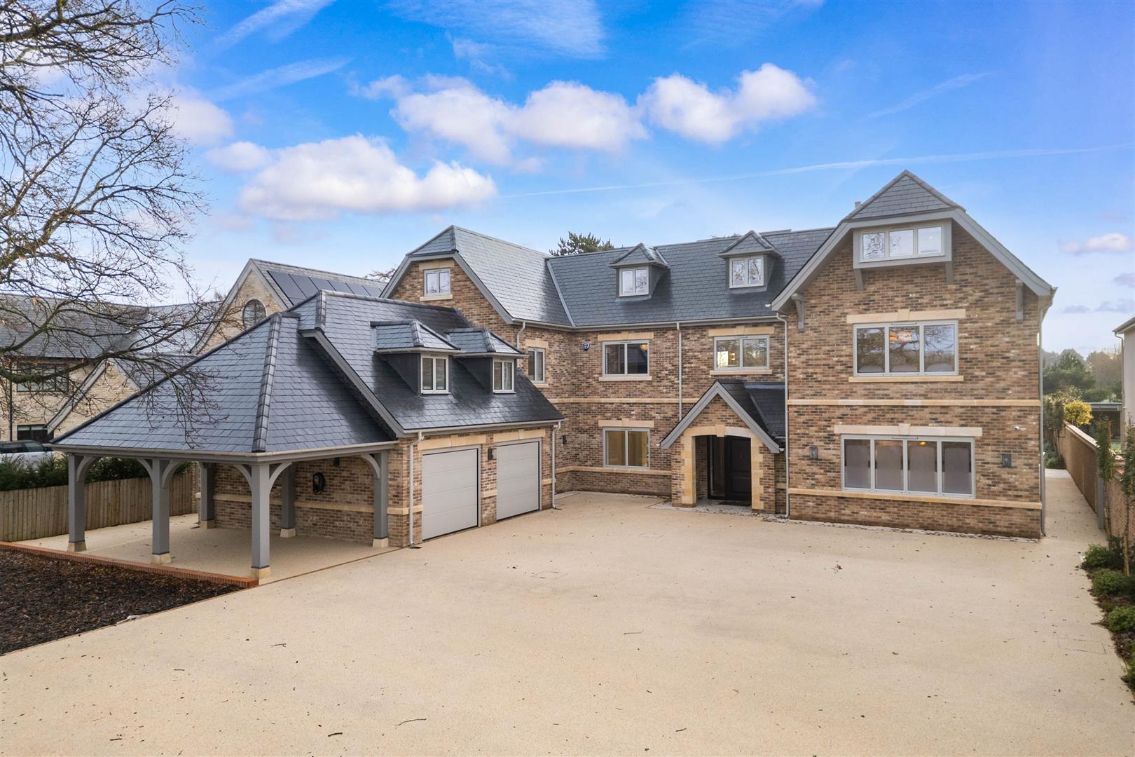 5 bedroom bungalow for sale