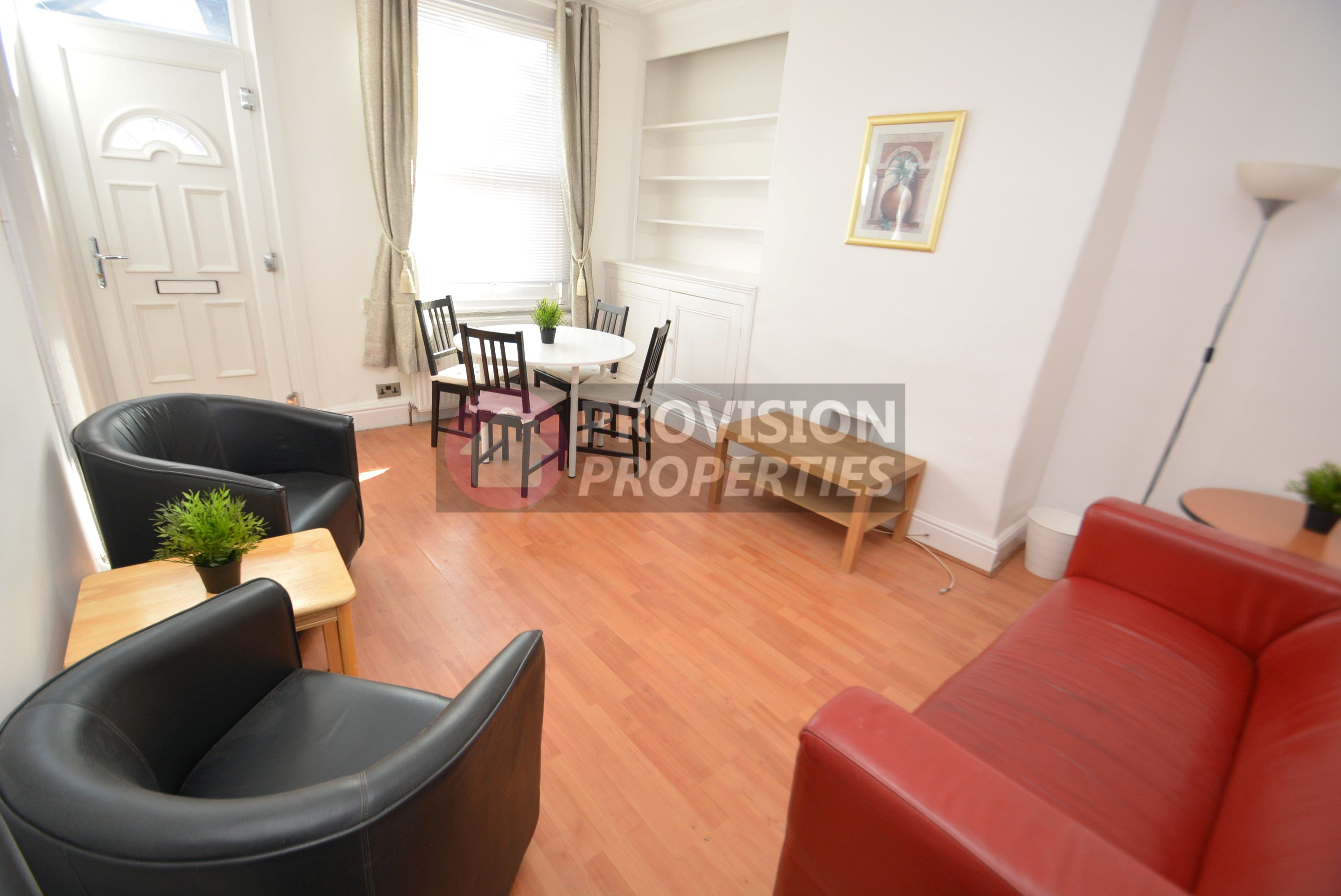 7a, Wetherby Place, Burley photo 2