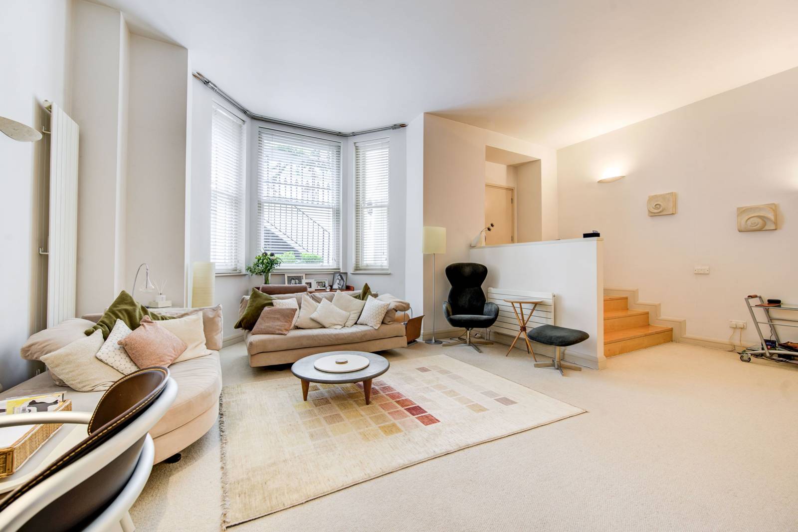 2 bedroom flat for sale 0