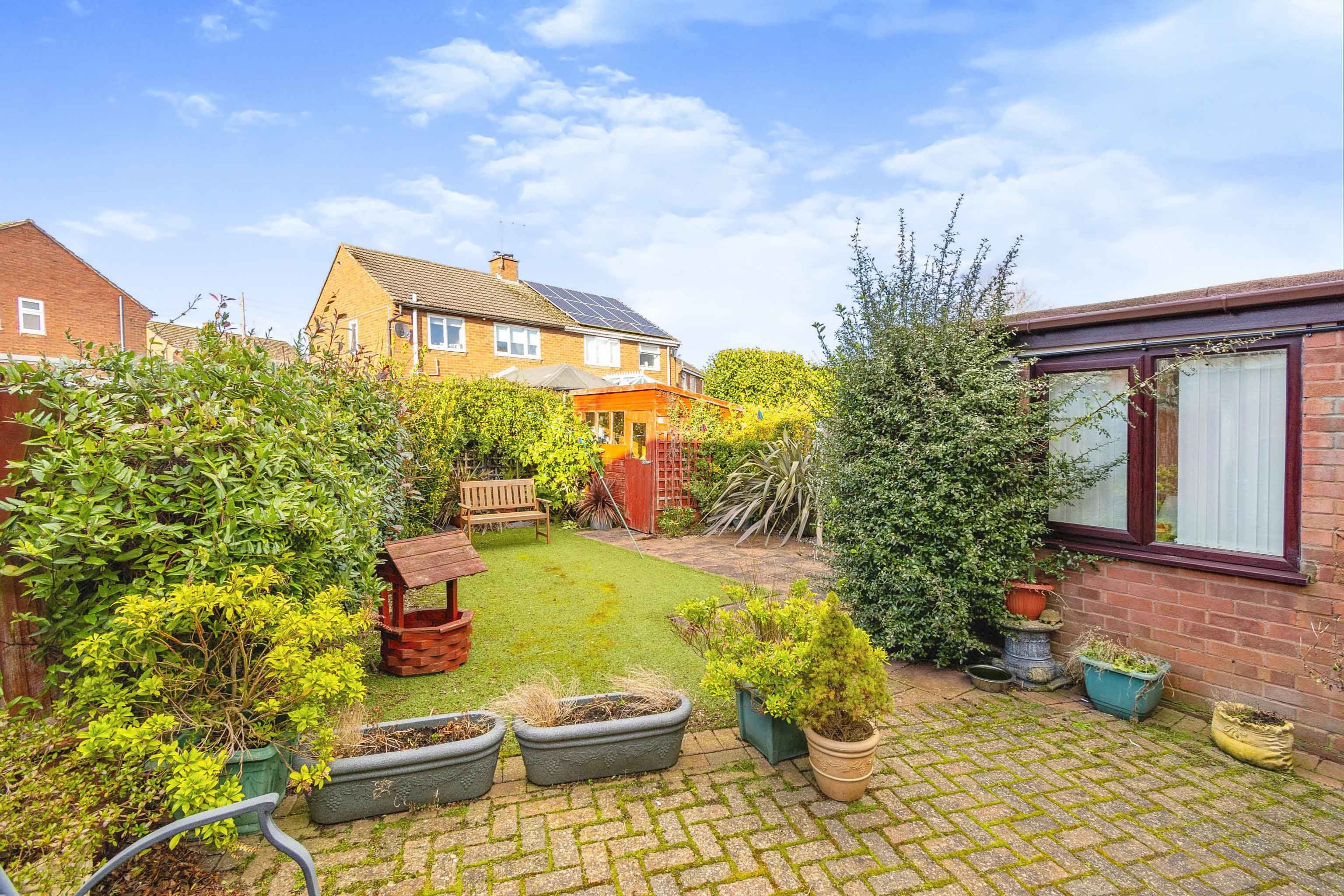 Photos of St. Johns Road, Essington, Wolverhampton, Staffordshire WV11