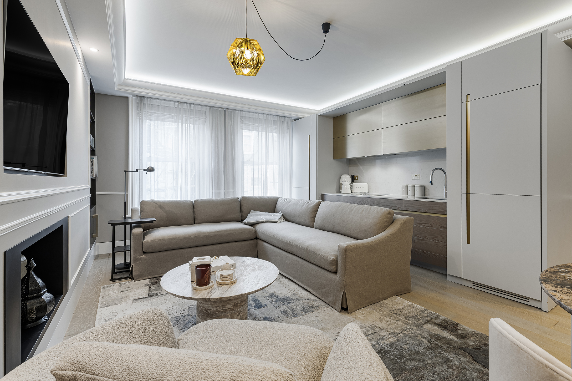 3 bedroom flat for sale 0