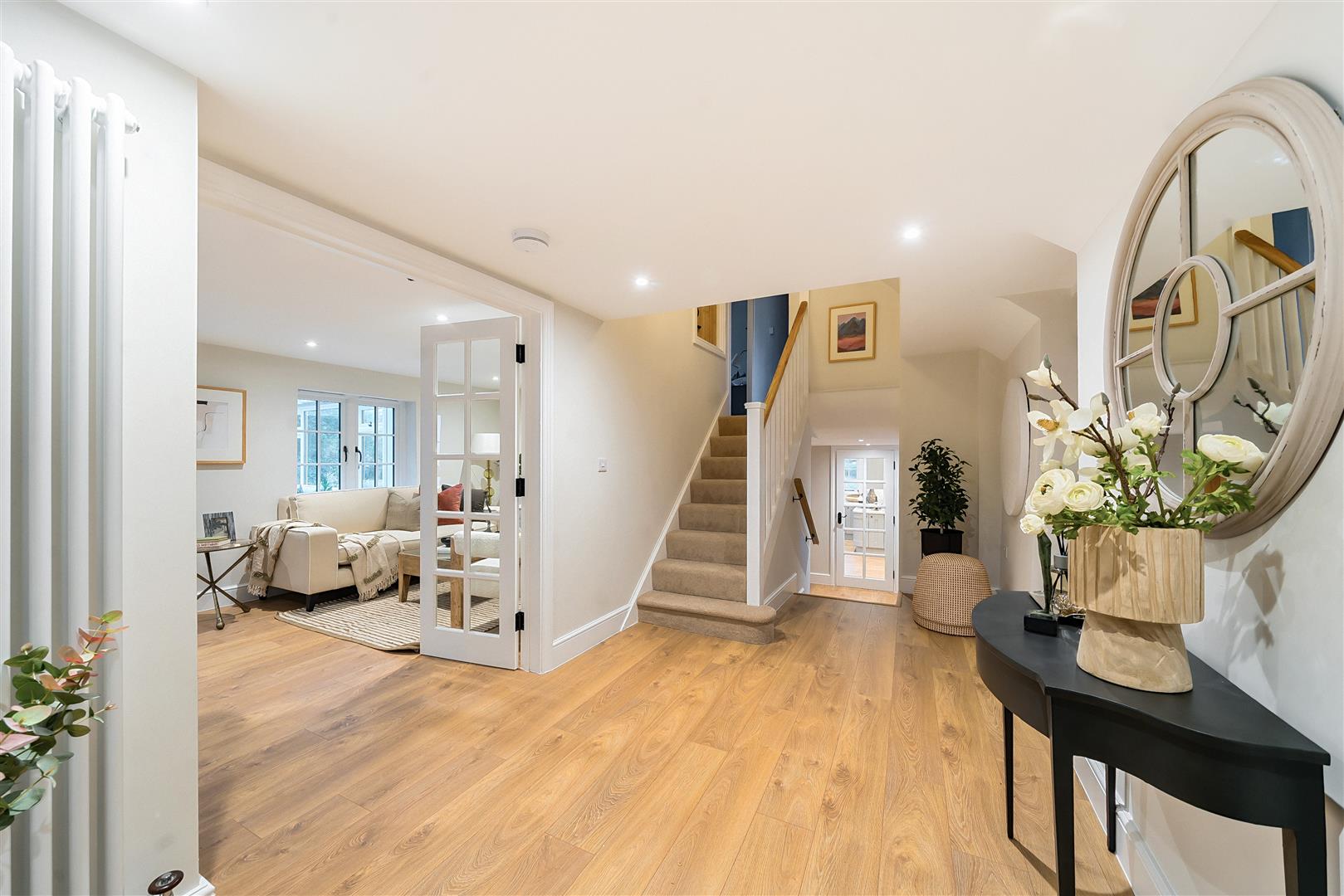 4 bedroom detached house for sale 0