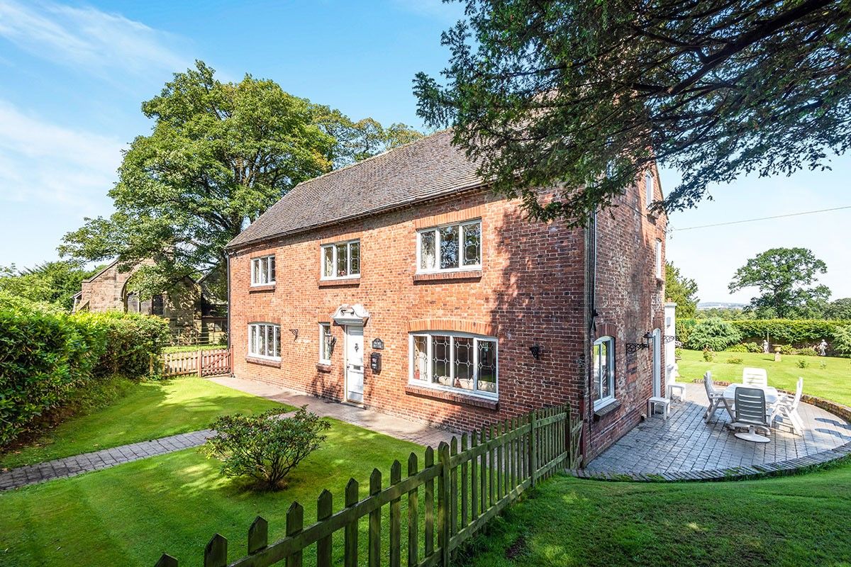 4 bed detached house for sale in Queen Marys Drive, Barlaston, StokeOn