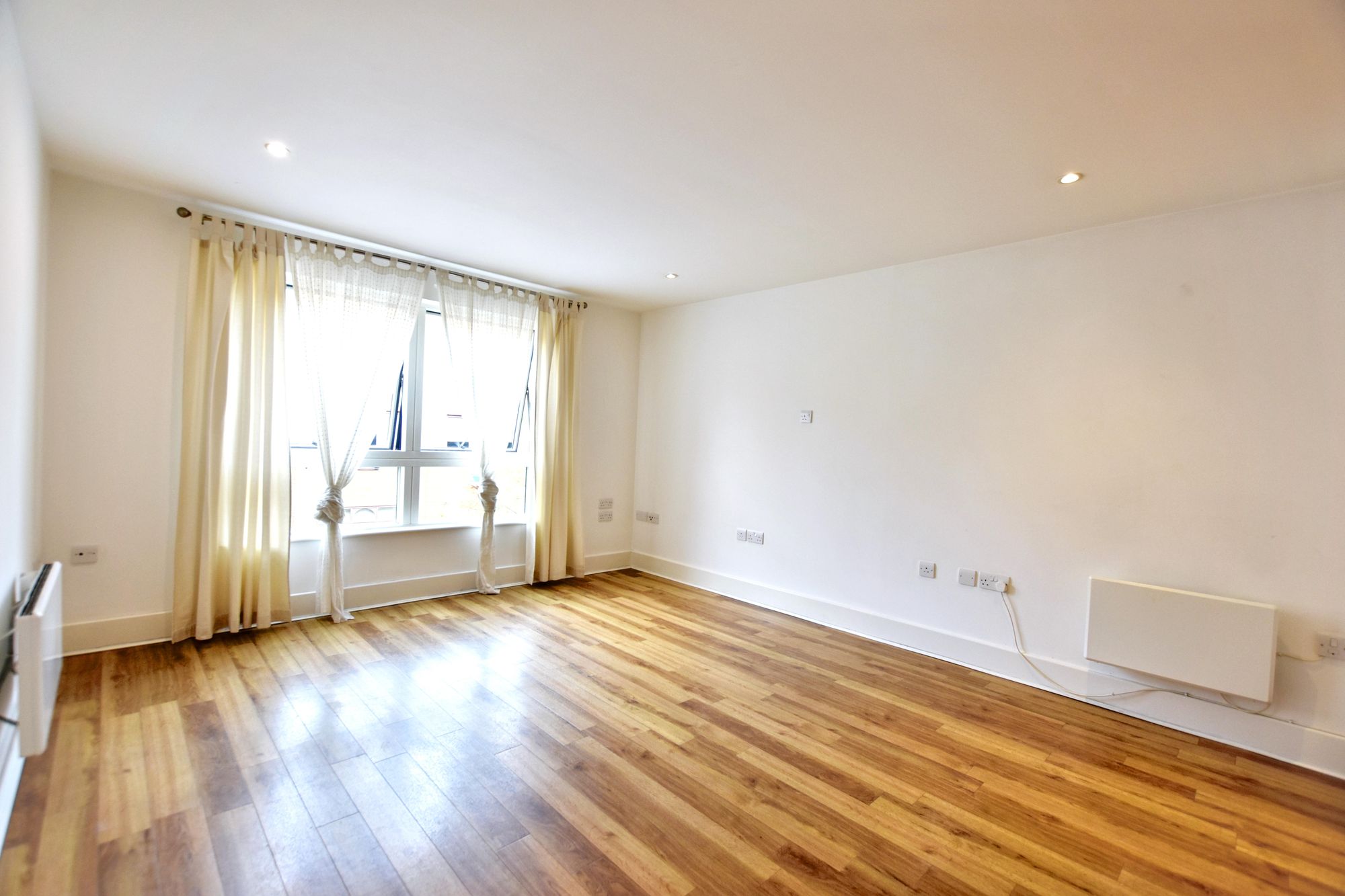 Flat 46, Capitol Square 4-6 Church Street, Epsom photo 4