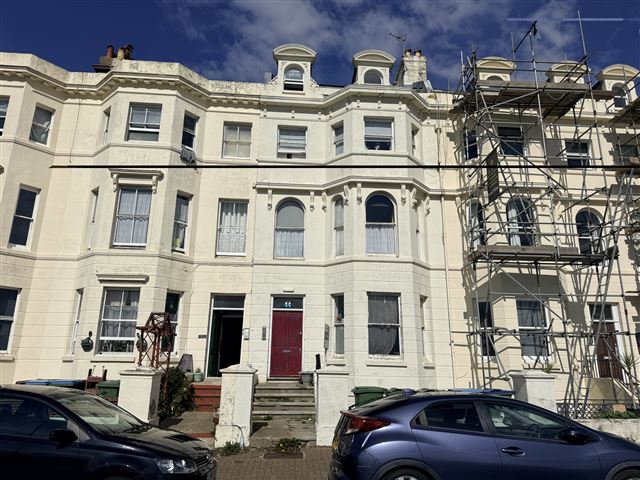 Flat 9, 44 South Terrace, Littlehampton photo 4