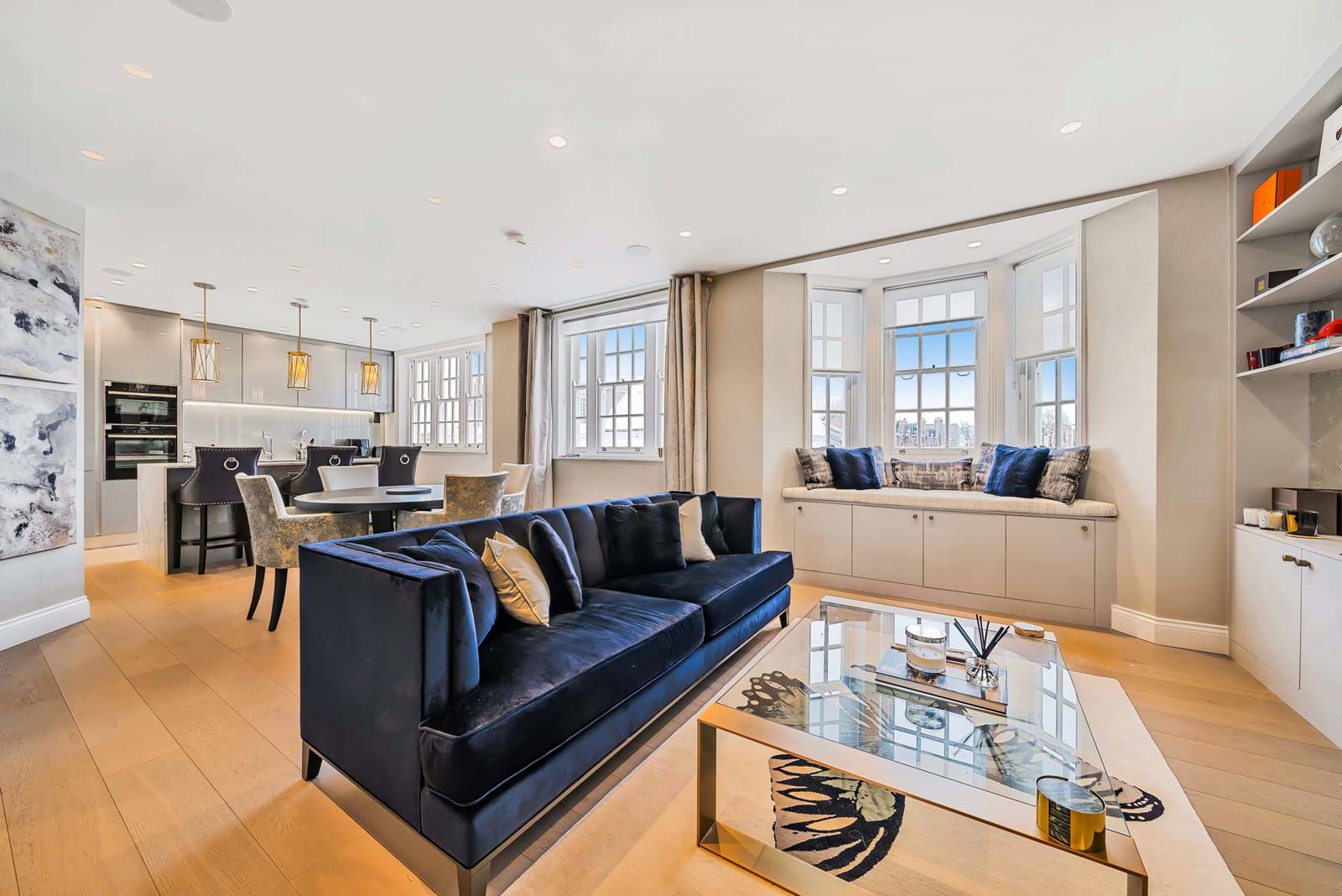 2 bedroom flat for sale 0