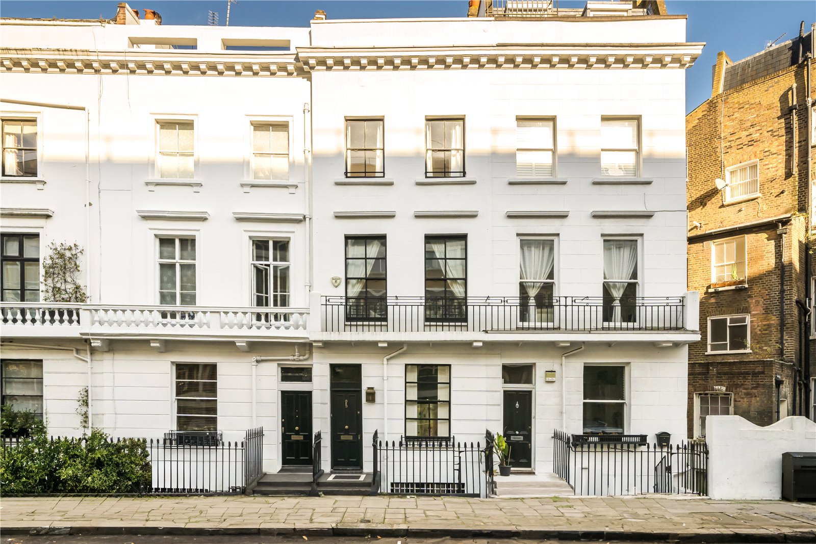 4 bedroom terraced house for sale 0