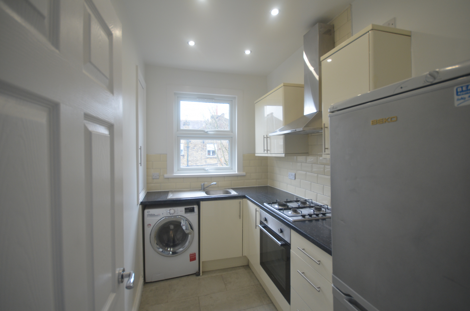 34, Lawton Road, London photo 2