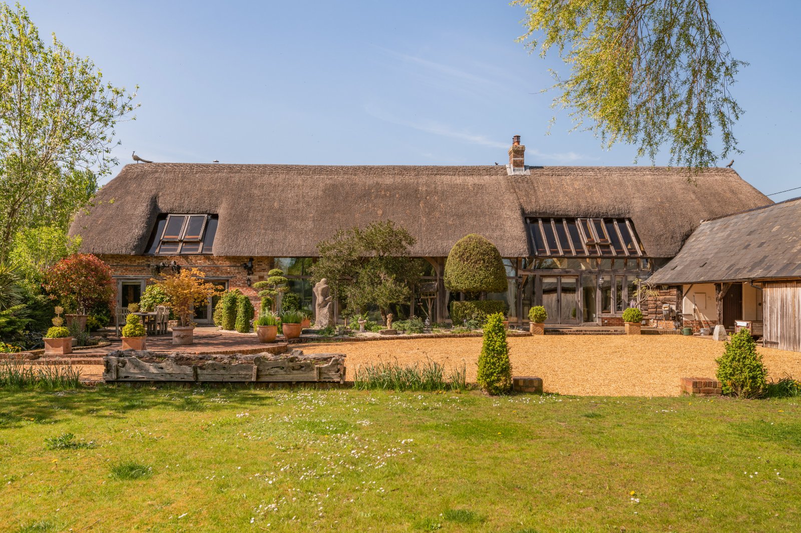 5 bedroom detached house for sale 0