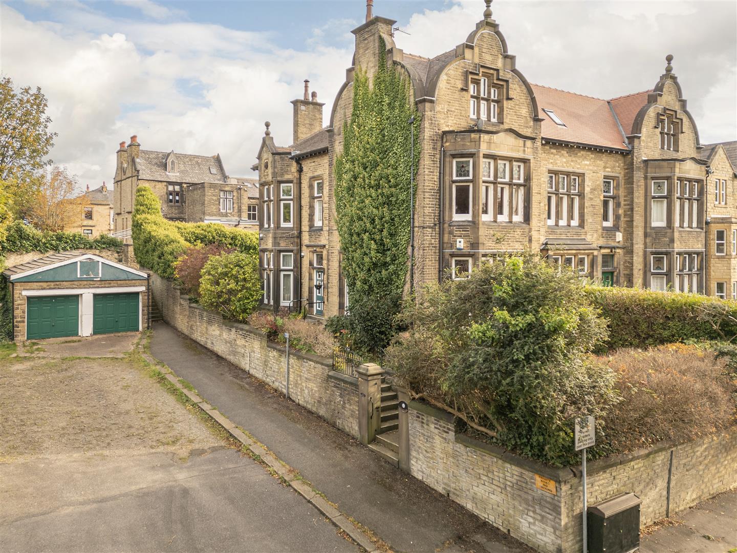 6-bed semi-detached on 18, Park Drive, Huddersfield, £675,000