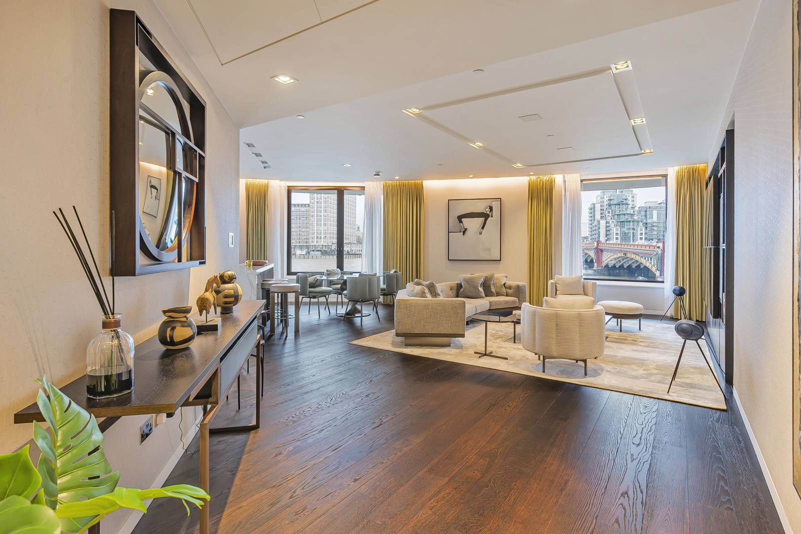 3 bedroom flat for sale 0