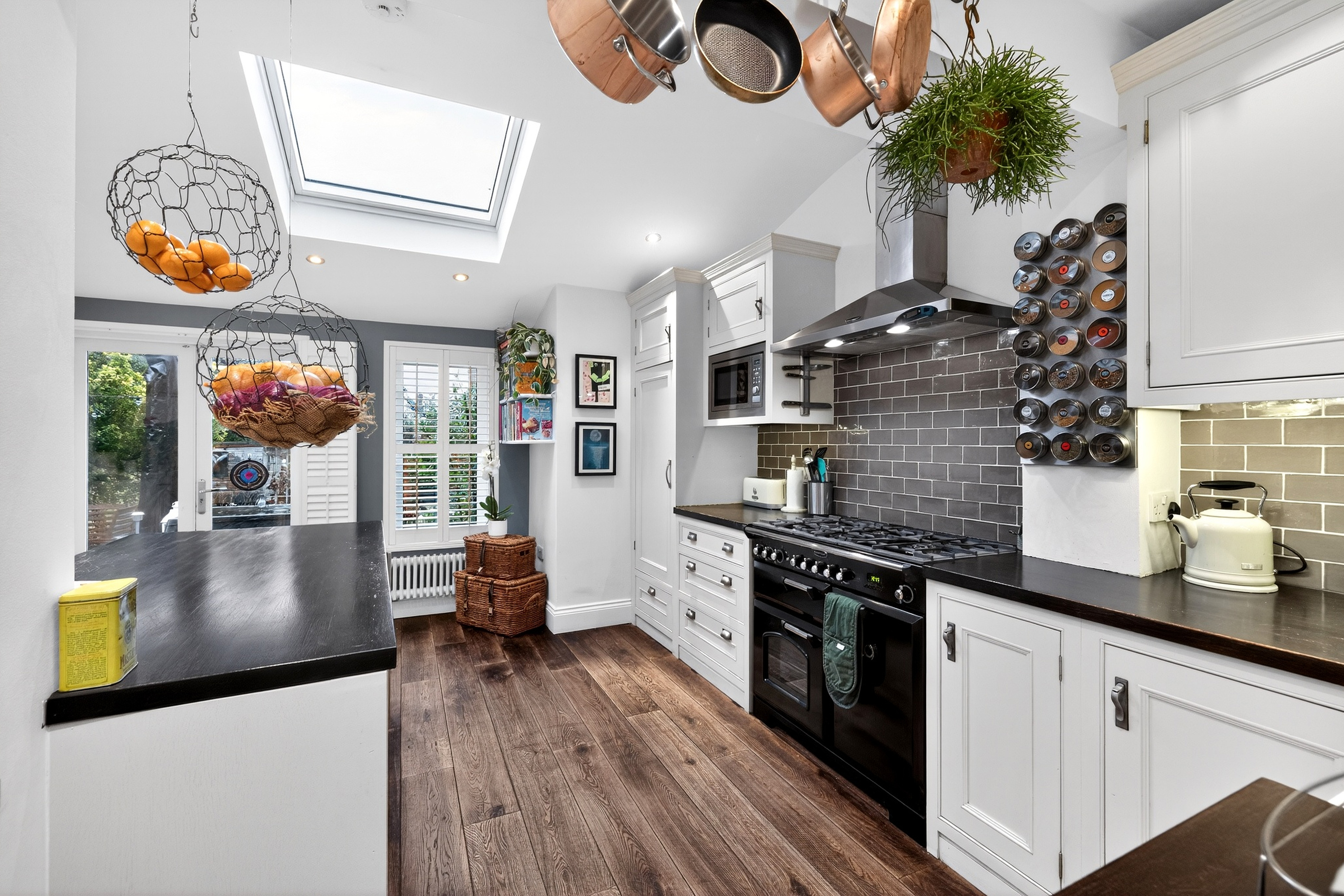 3 bedroom semi-detached house for sale 0