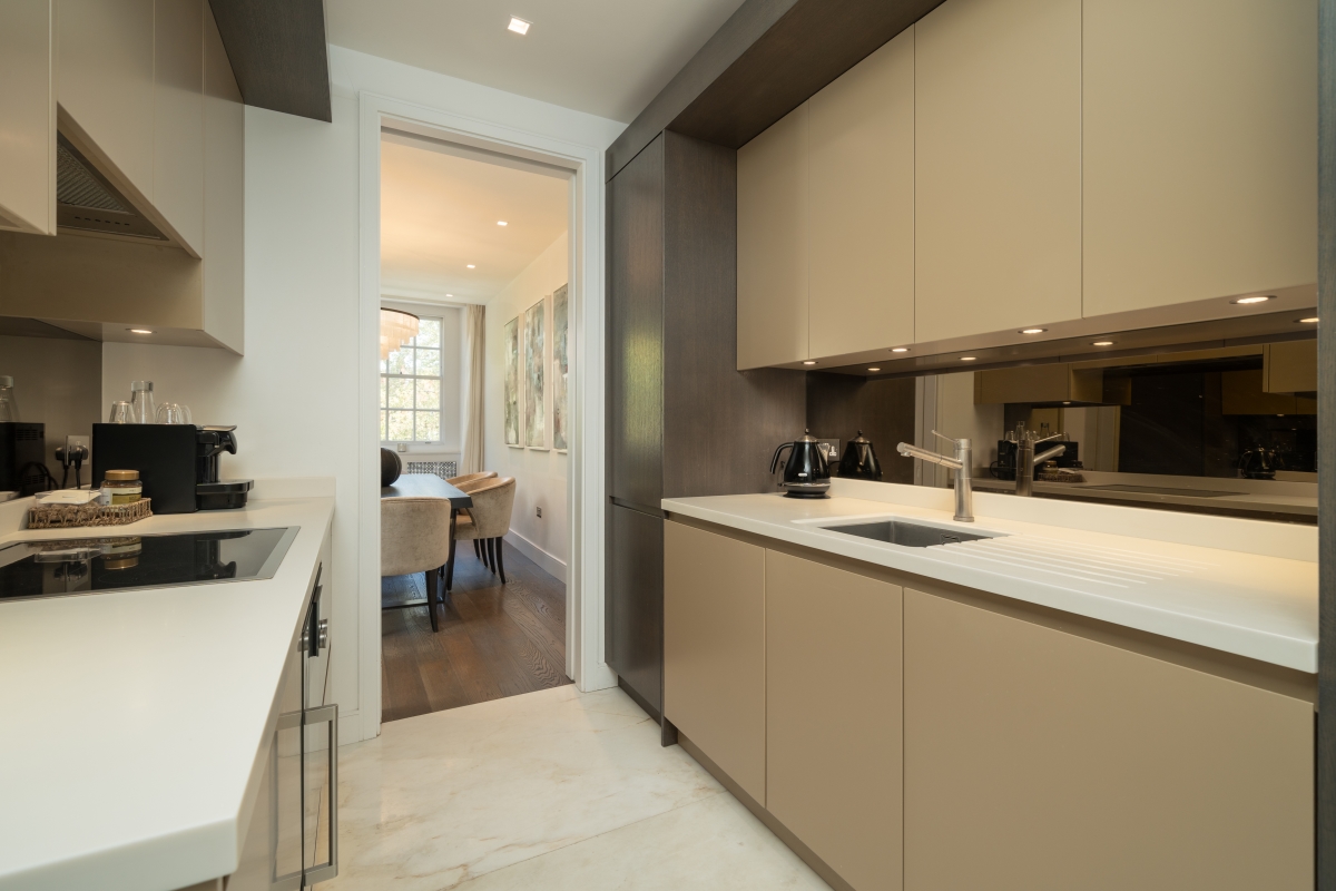 3 bedroom flat for sale 0