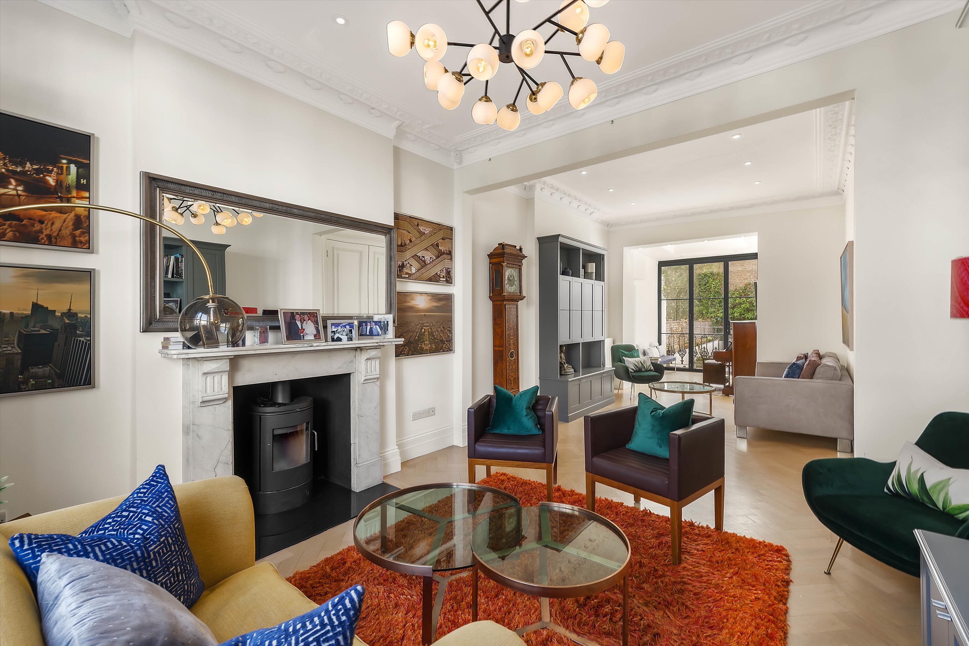 6 bedroom terraced house for sale 0