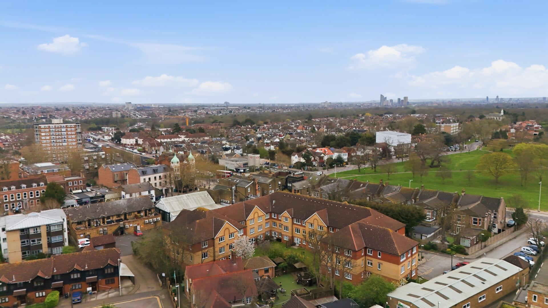 Flat 9 Westminster Court, 23, Cambridge Park, Wanstead photo 4