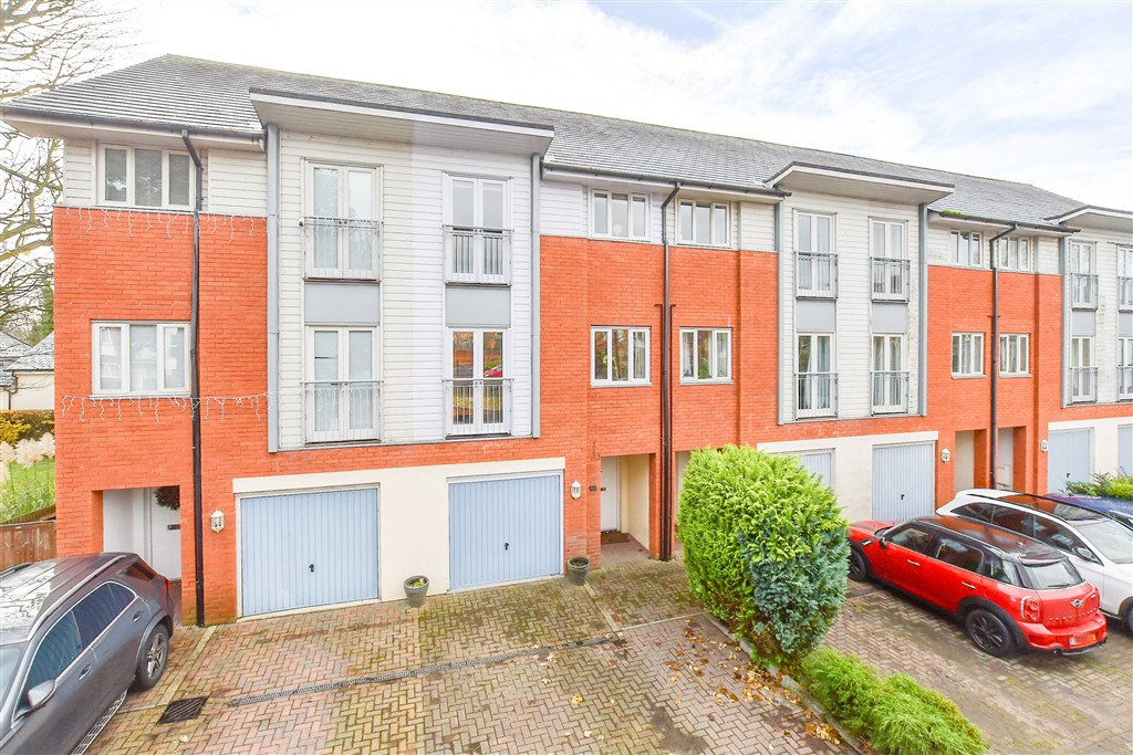 4-bed terraced on Holland Road, Maidstone, £400,000