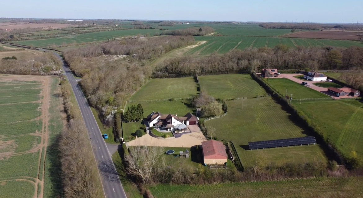 5 bedroom detached house for sale 0