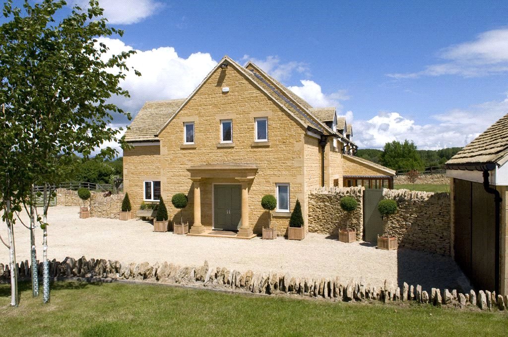 5 bedroom detached house for sale 0