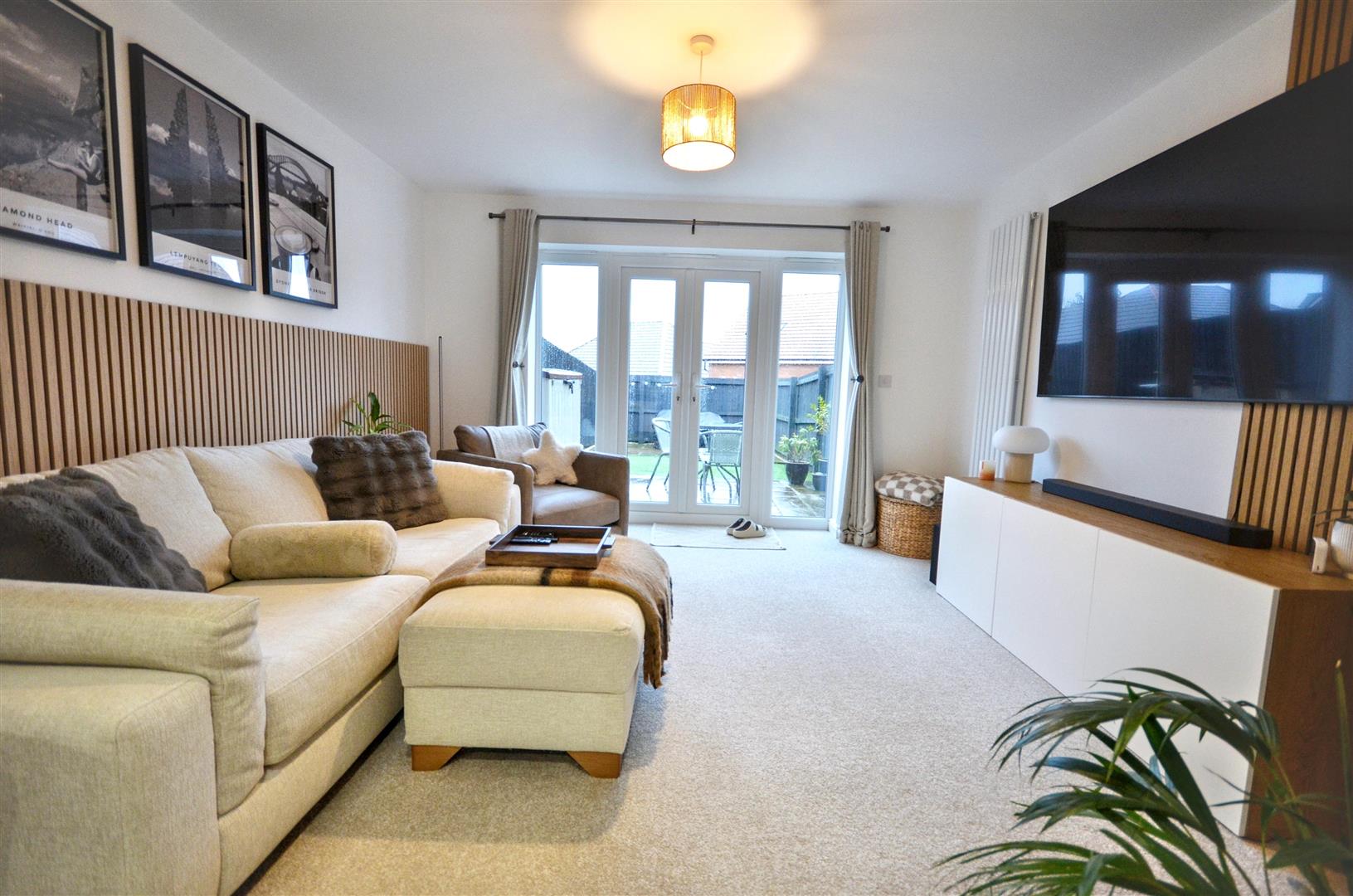 16, Wardle Croft, Stone photo 4