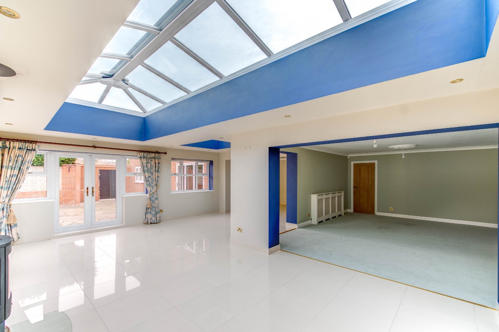 Photos of Lodge Close, Halesowen, West Midlands B62 66494003