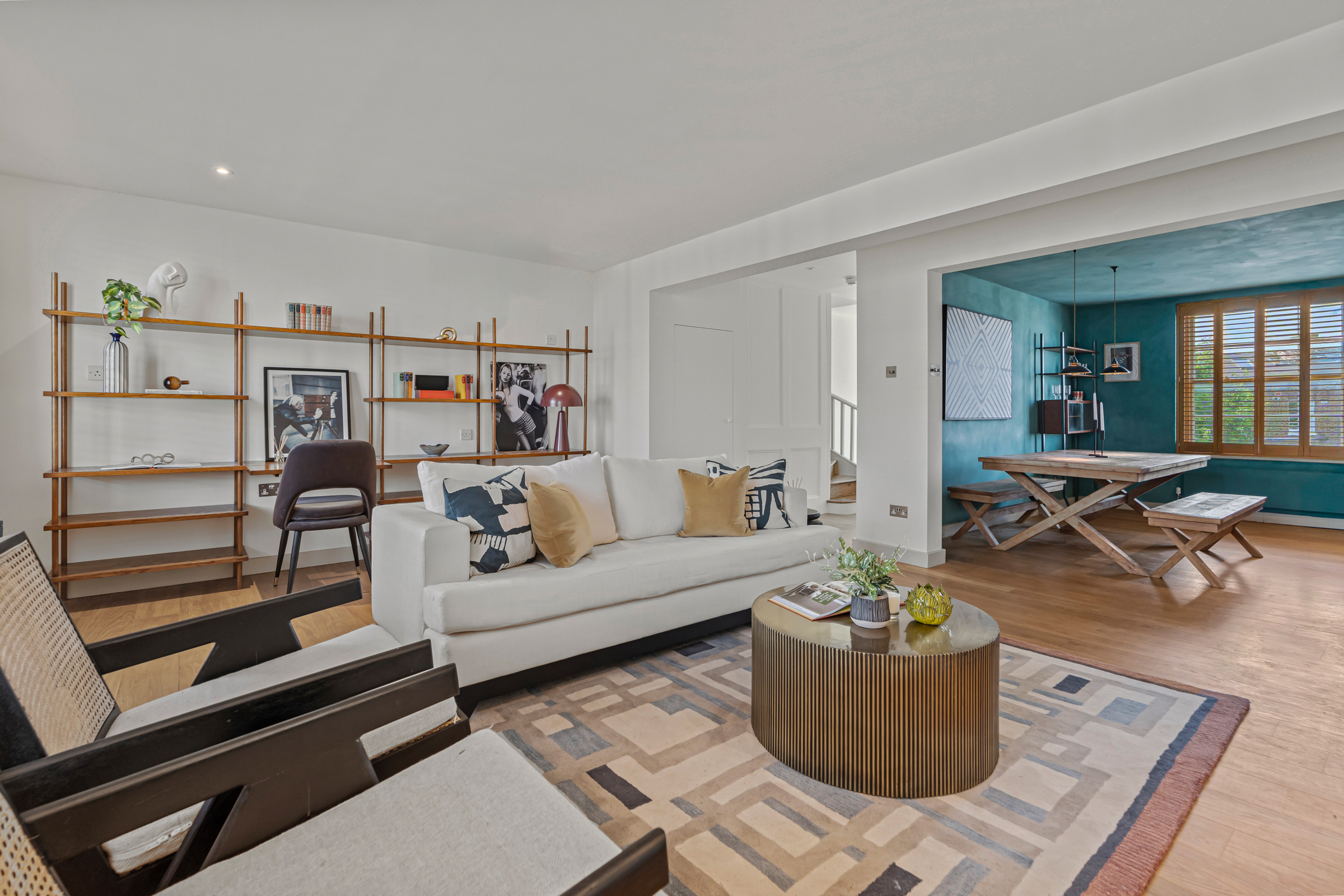 2 bedroom flat for sale 0