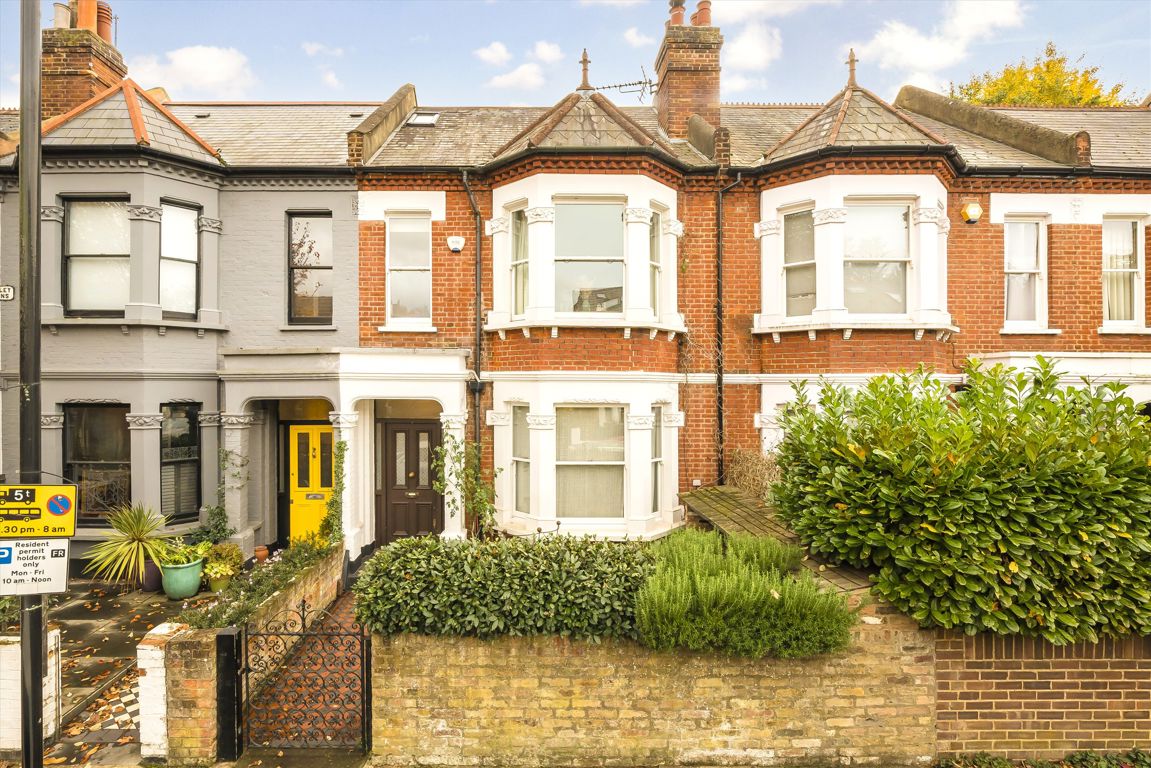 4 bedroom terraced house for sale 0