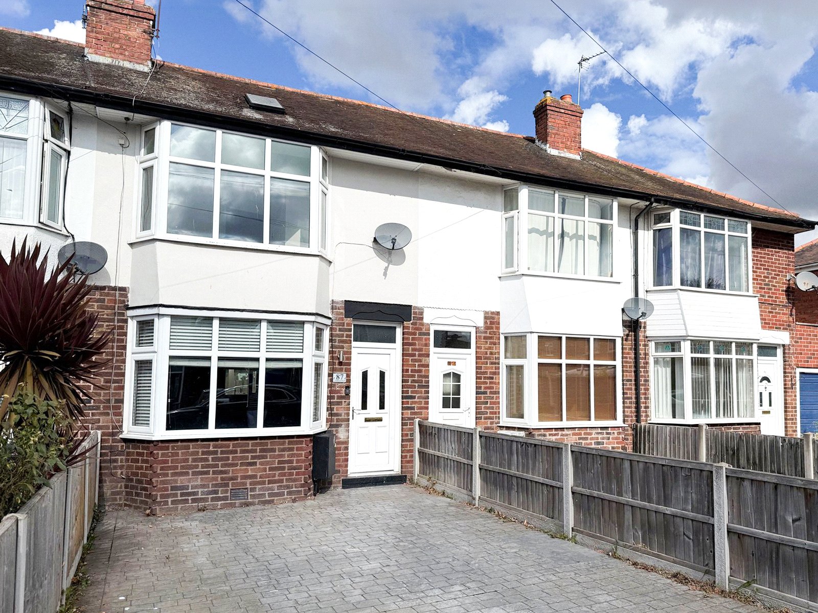 3-bed terraced on 87, Windermere Road, Shropshire, £1,200/mo