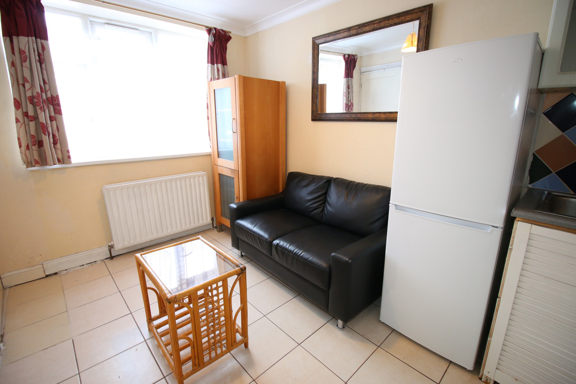 81, Southville Road, FELTHAM photo 4