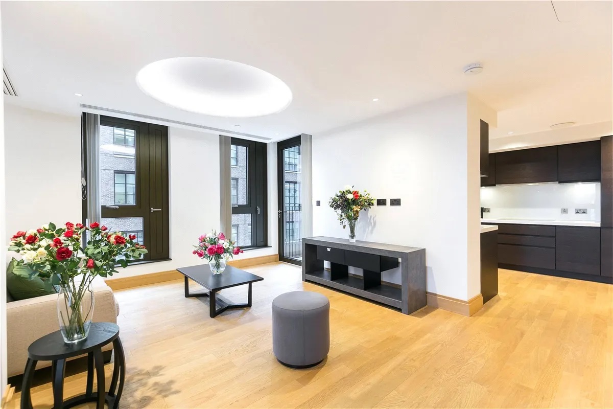 2 bedroom flat for sale 0