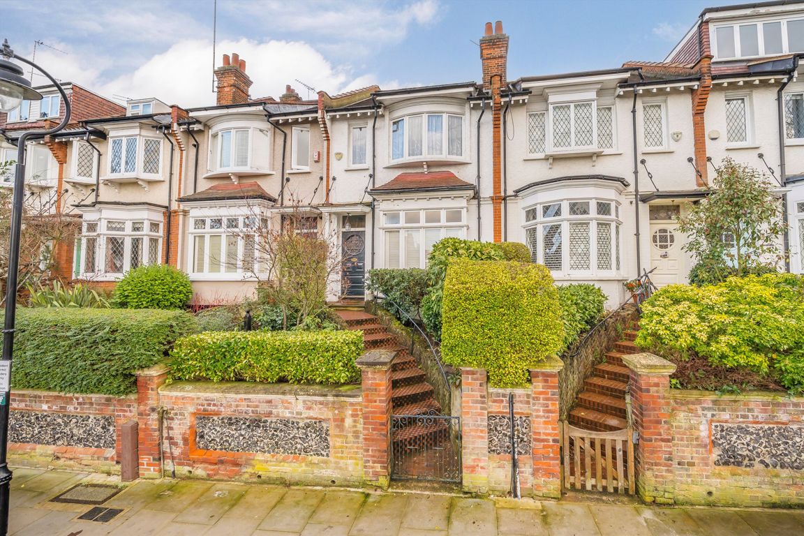 4 bedroom terraced house for sale 0