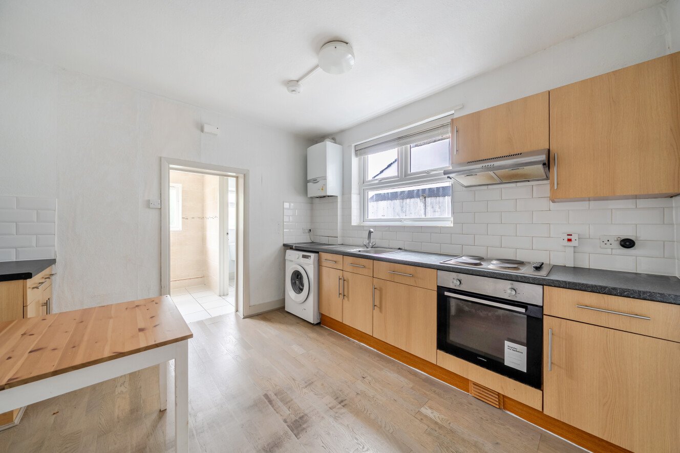 4 bedroom detached house for sale 0