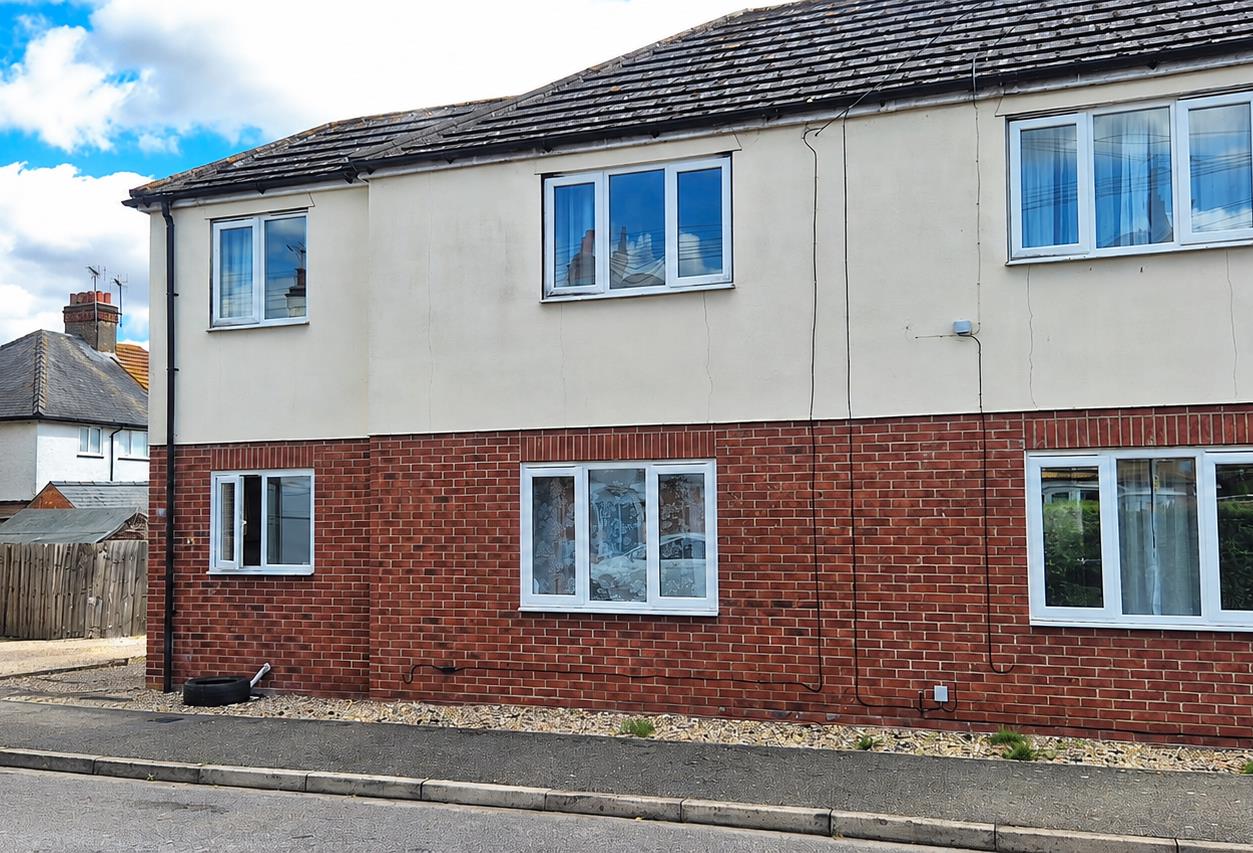 2a, Ayscough Avenue, SPALDING photo 2