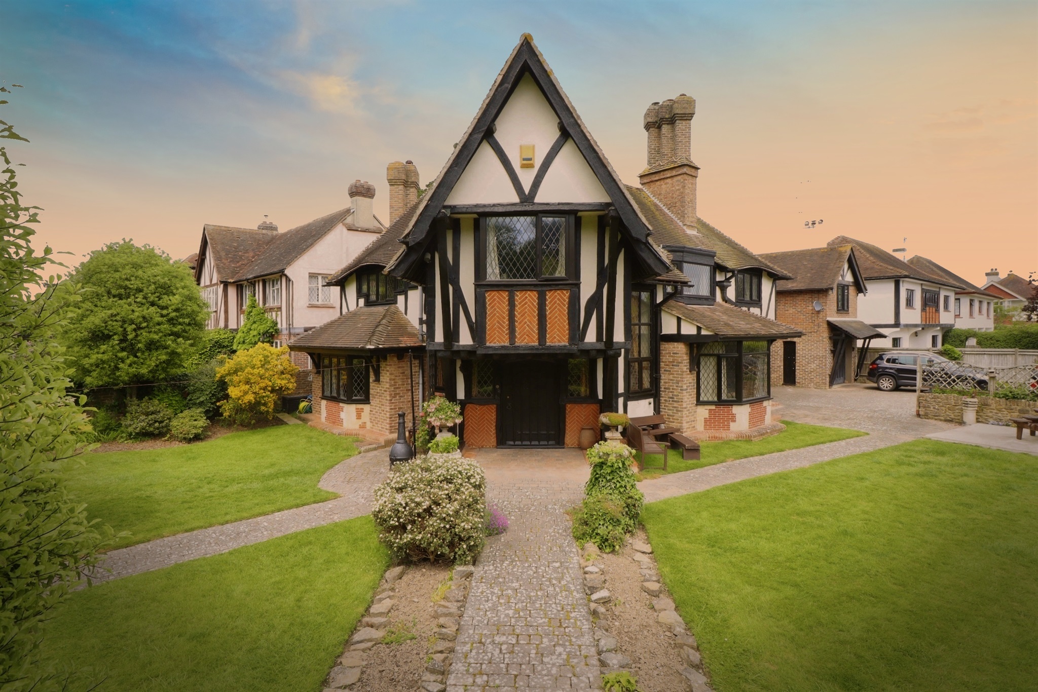 Tudor House, 1, Parkway, Bognor Regis photo 4