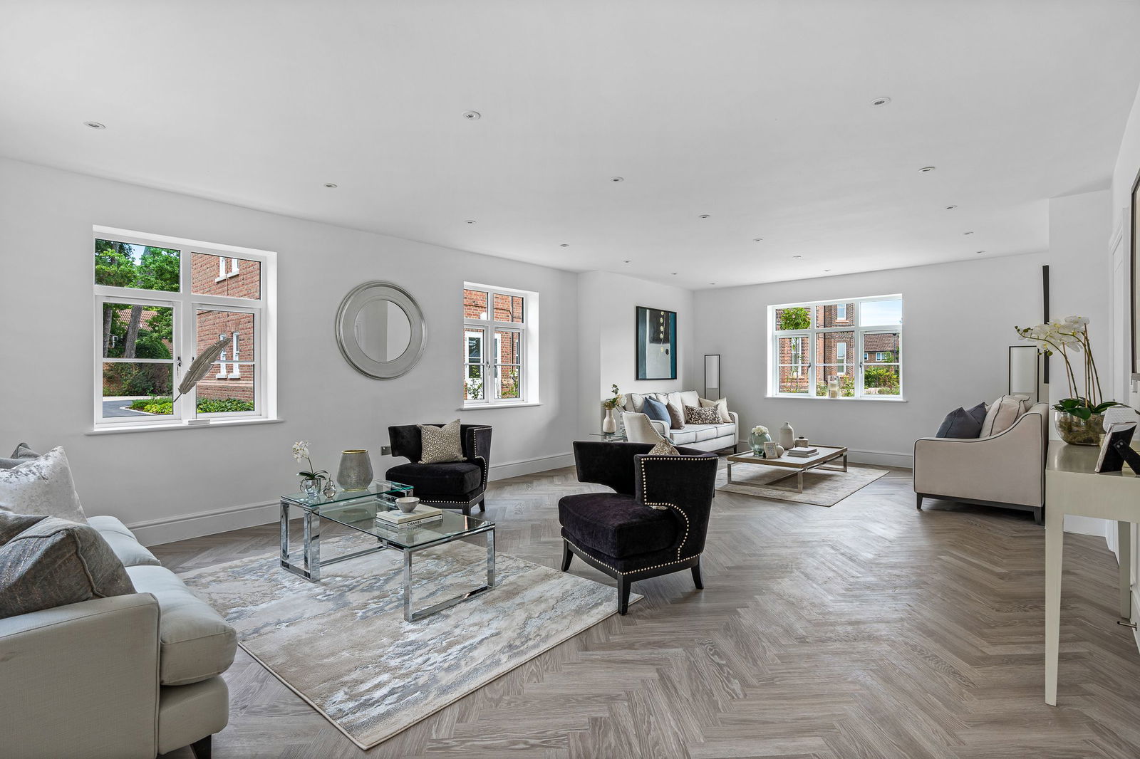 4 bedroom detached house for sale 0