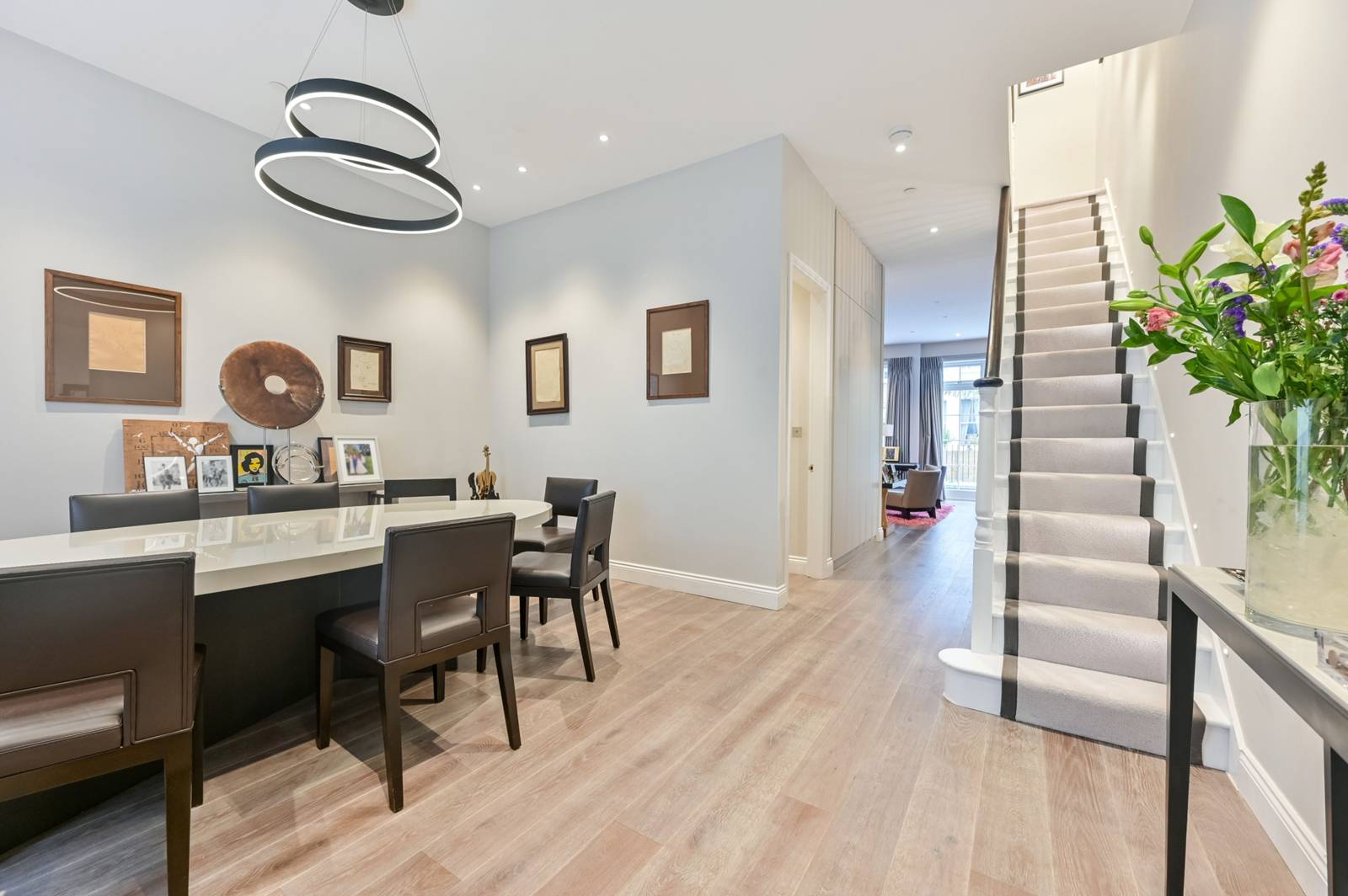 3 bedroom flat for sale in London