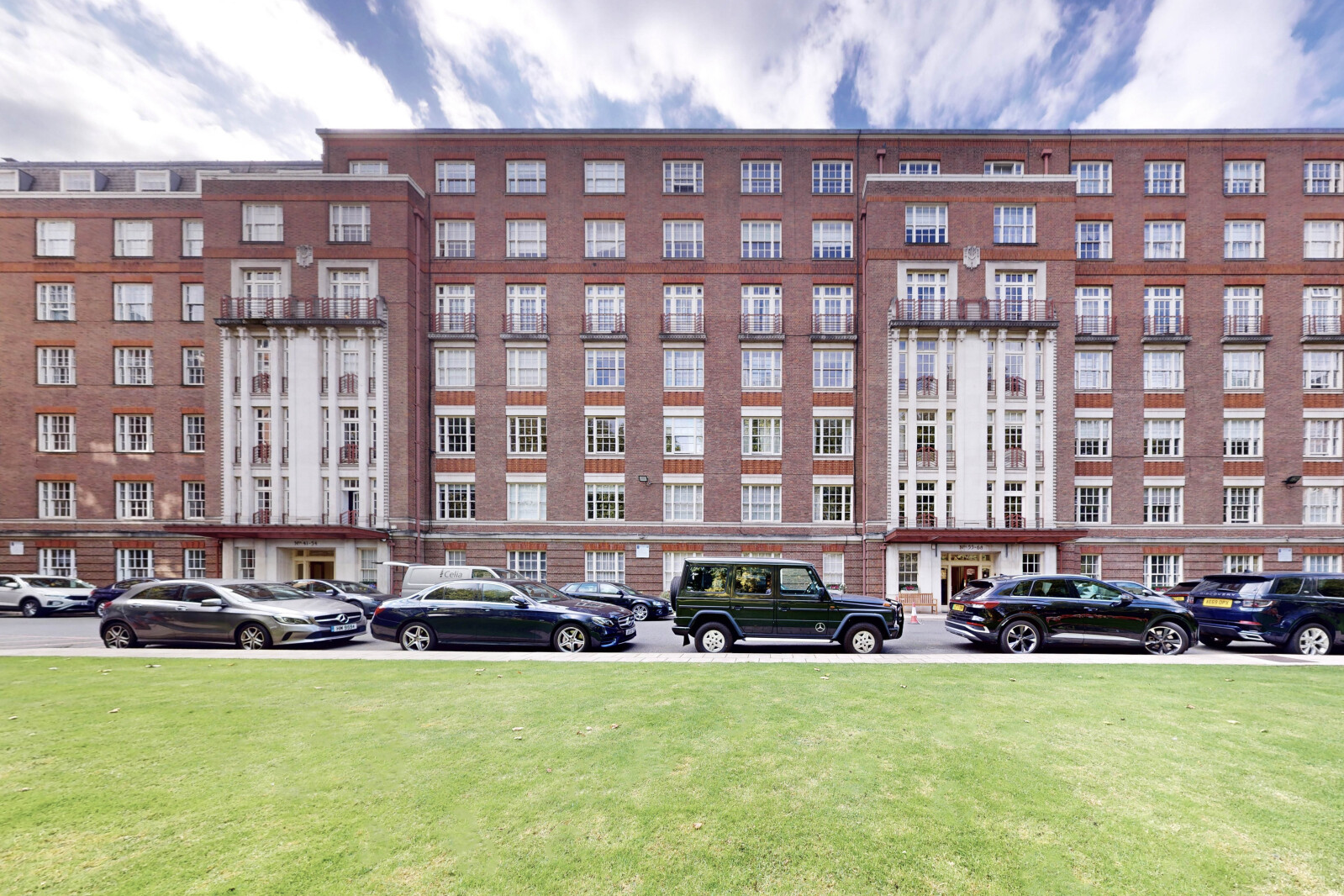 6 bedroom flat for sale 0