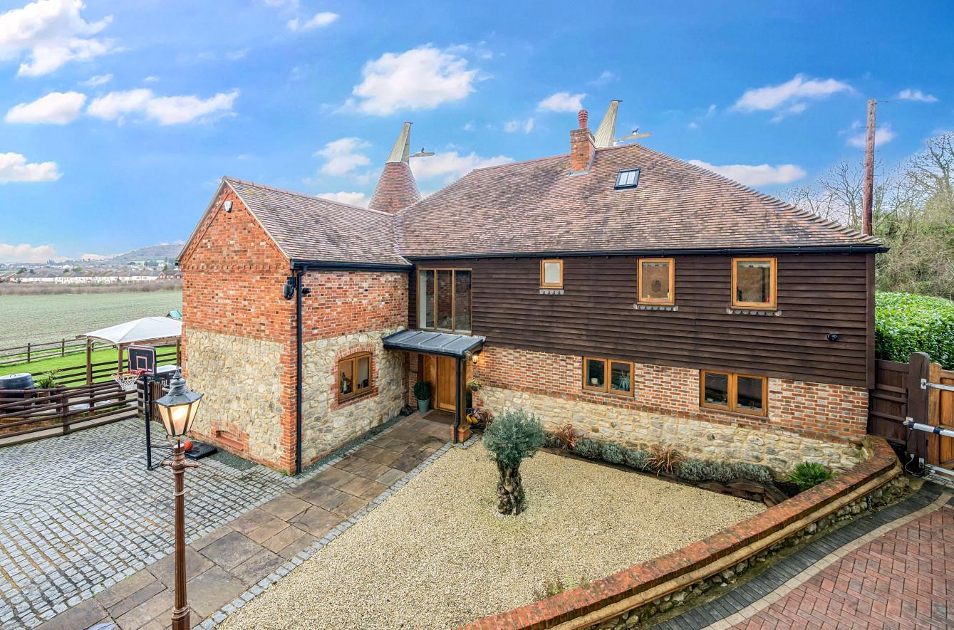 Photos of Rochester Road, Burham, Rochester ME1 66785738 PrimeLocation