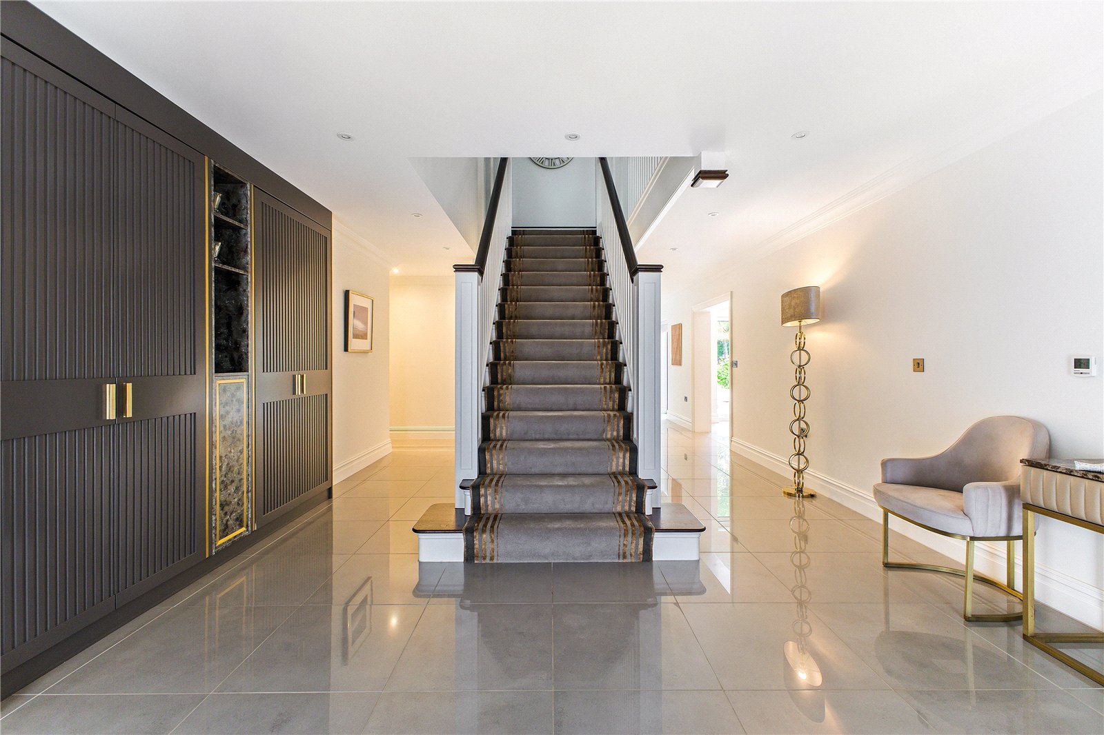 5 bedroom detached house for sale 0