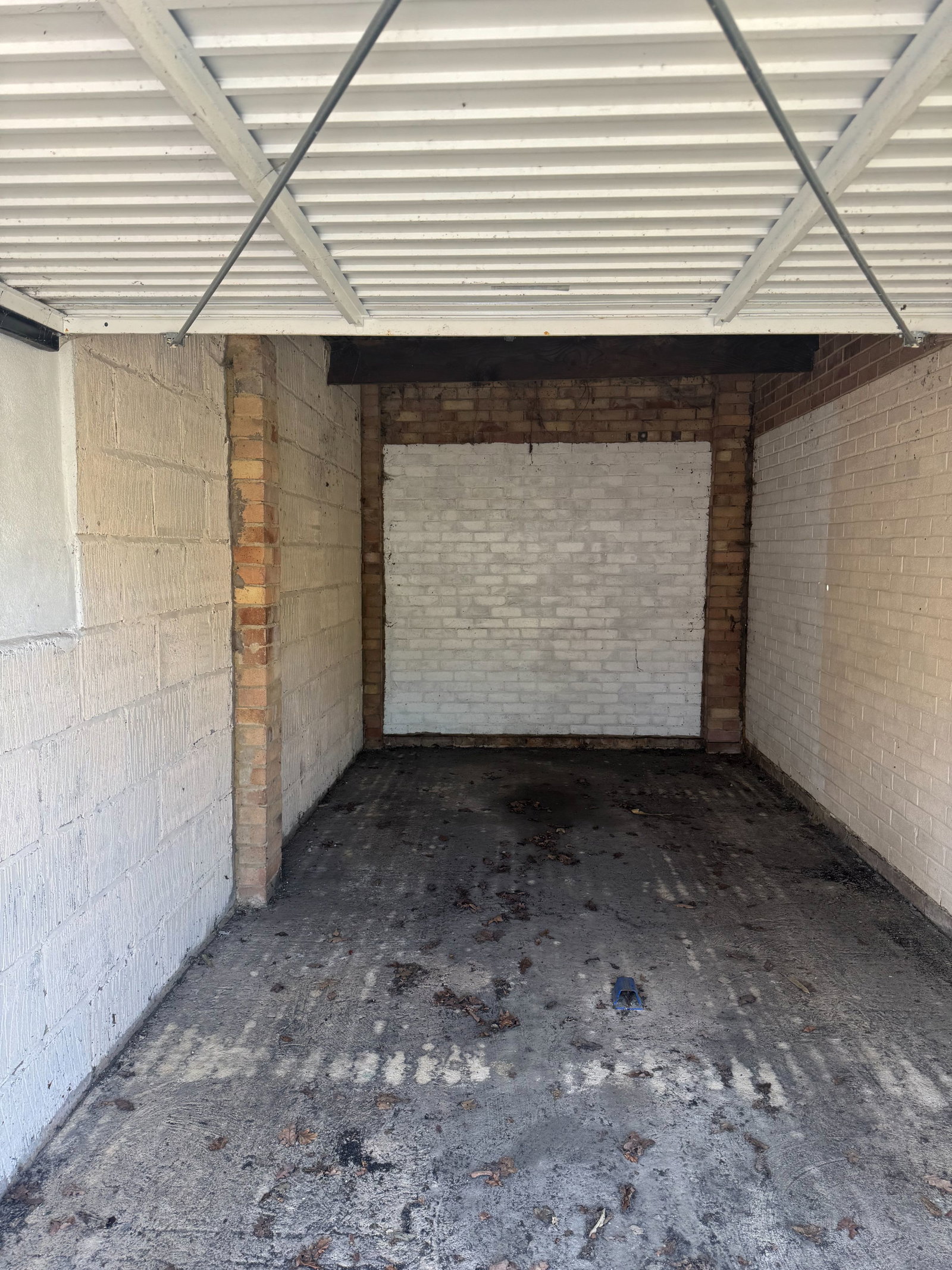 Garage, Bathurst Road, Staplehurst photo 4