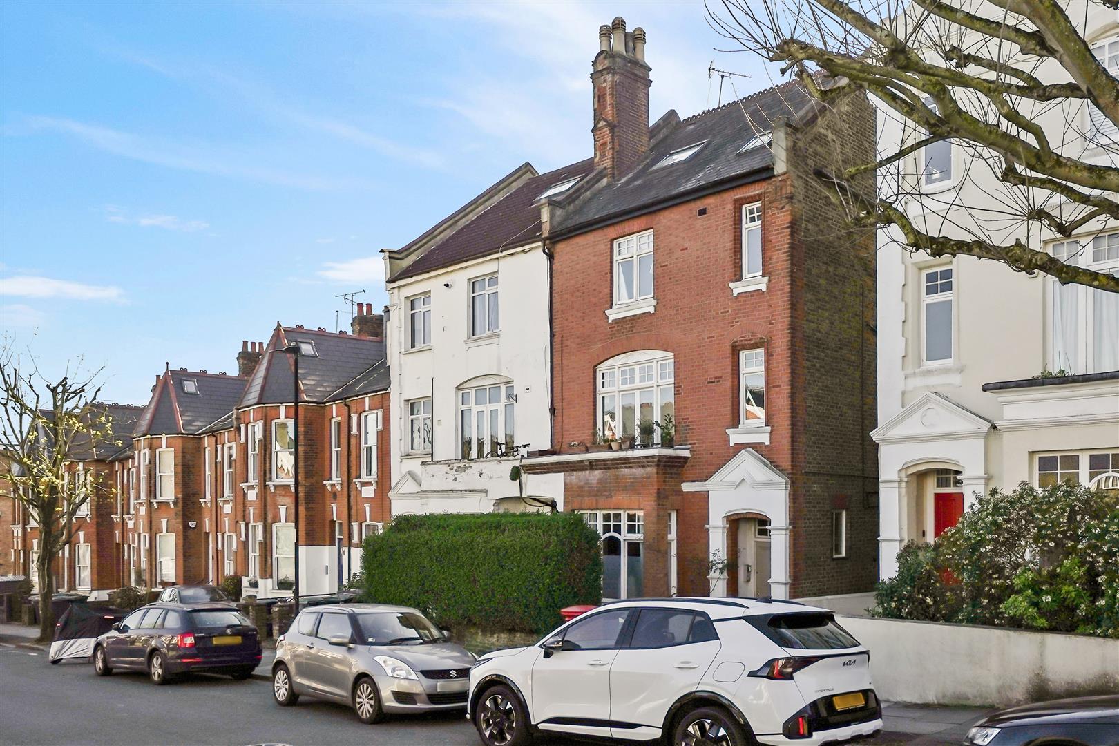 Flat B, 36, Muswell Road, N10 photo 2