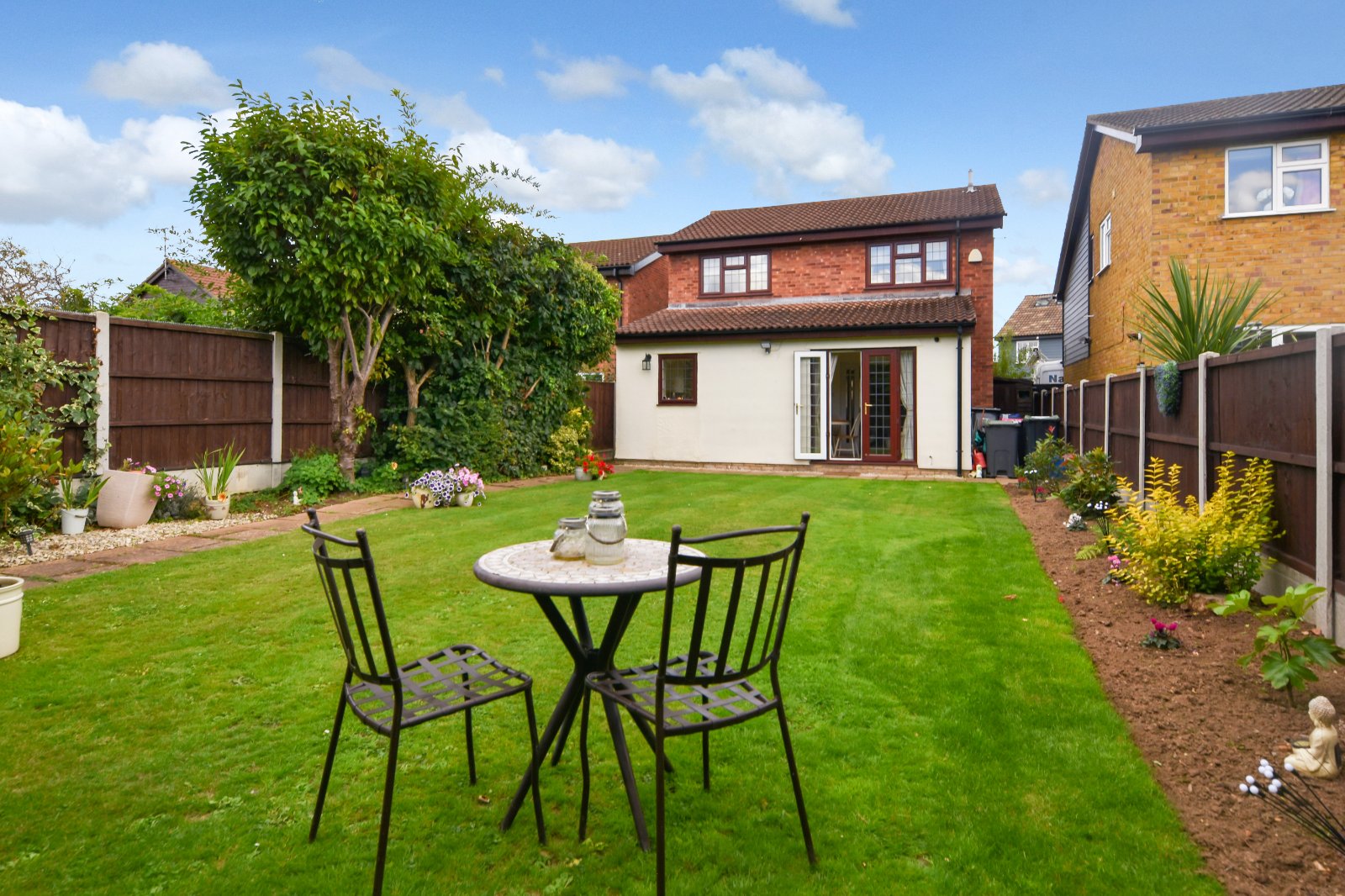 4-bed house on 8, Staplegrove, Shoeburyness, £535,000