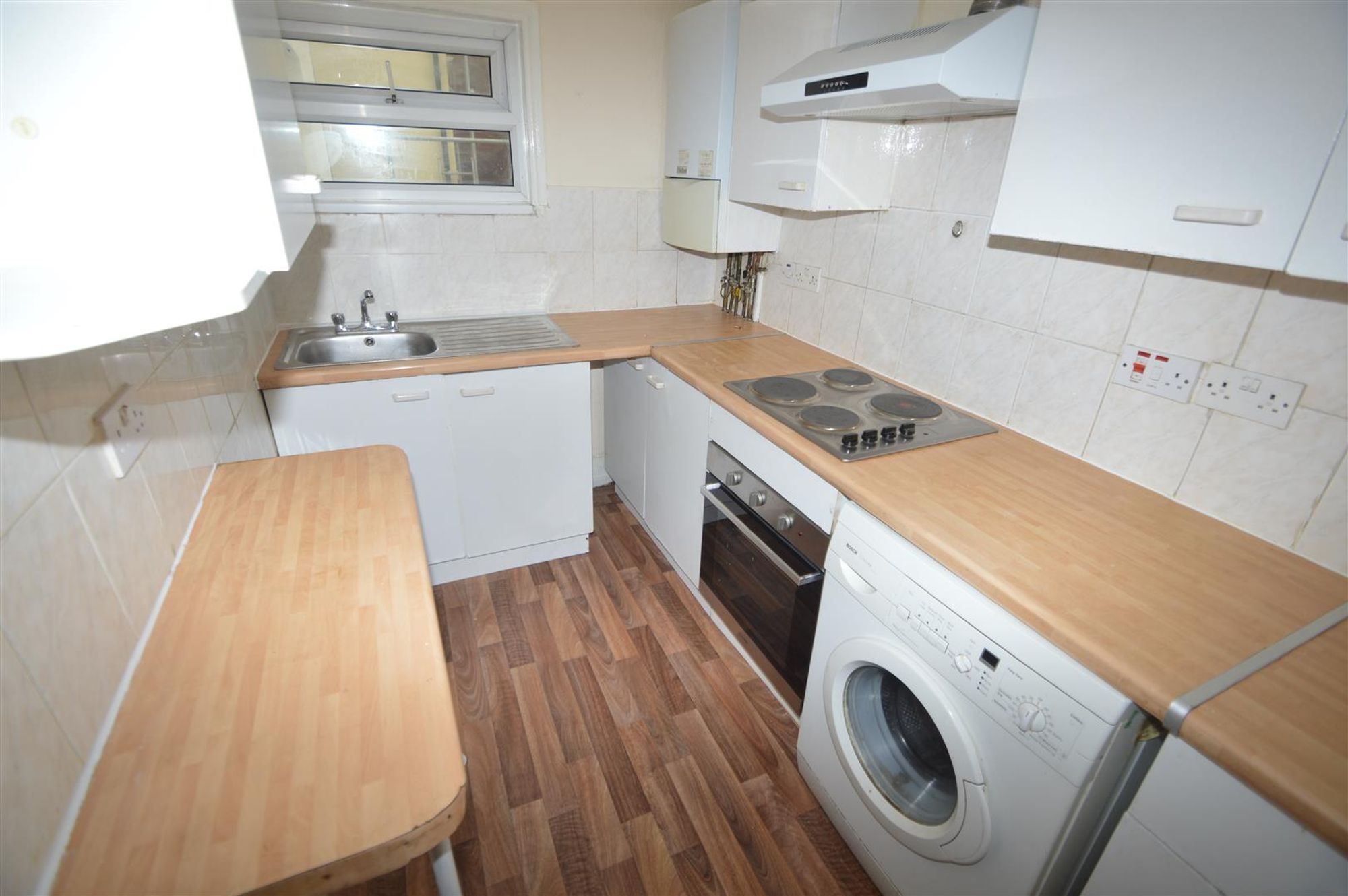 177 Peel Road, London photo 4