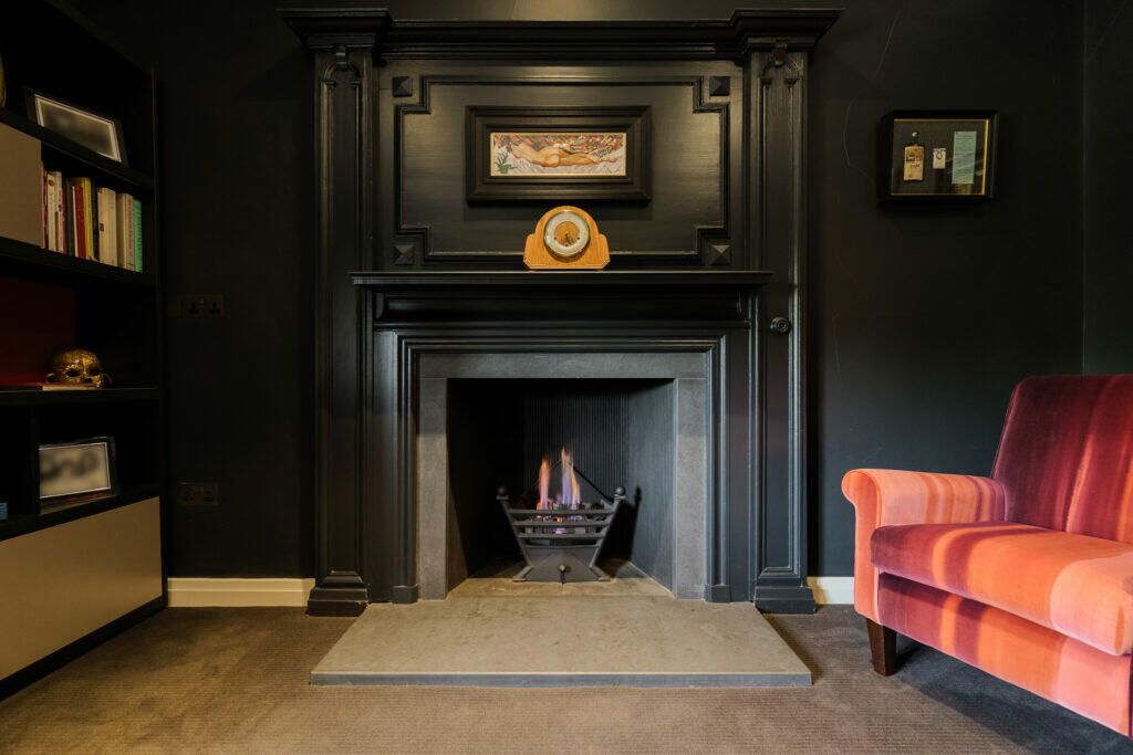6 bedroom semi-detached house for sale 0