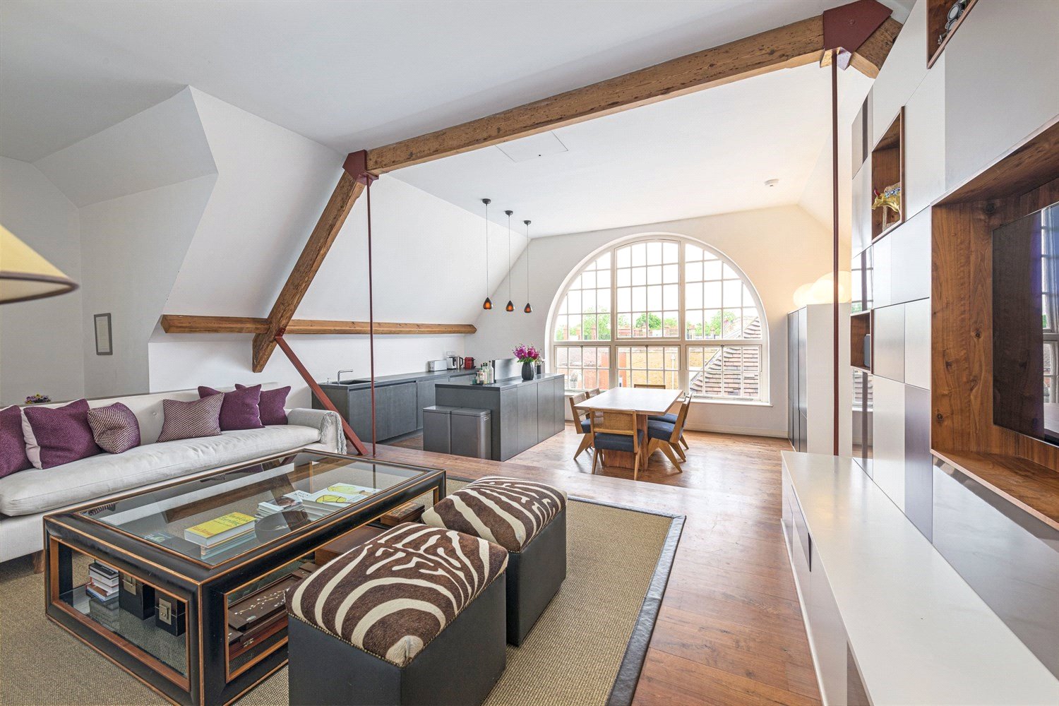 3 bedroom flat for sale 0