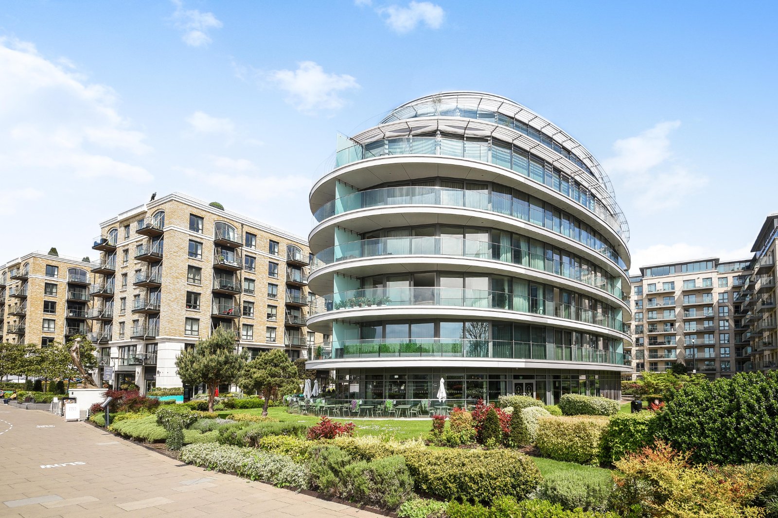 3 bedroom flat for sale 0